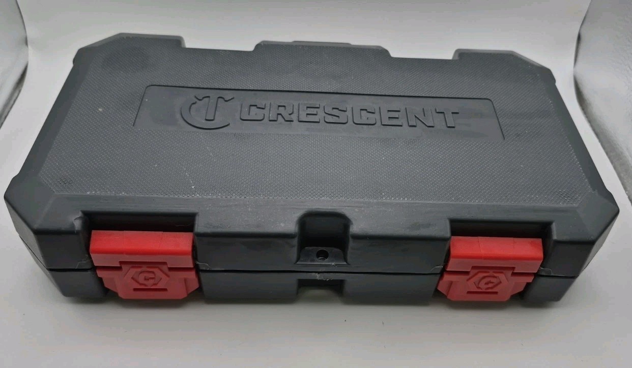Crescent 3/8″ 11pc Metric Ratchet And Socket Set