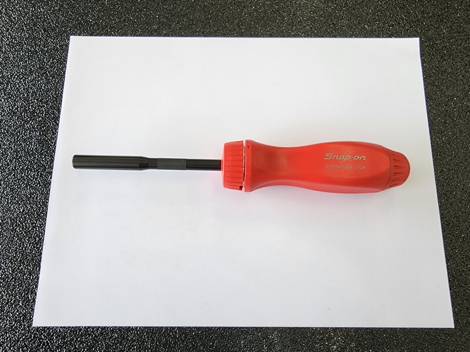 Snap-on Tools USA RARE RED Ratcheting Screwdriver w/Bits & Black Shank SSDMR4B