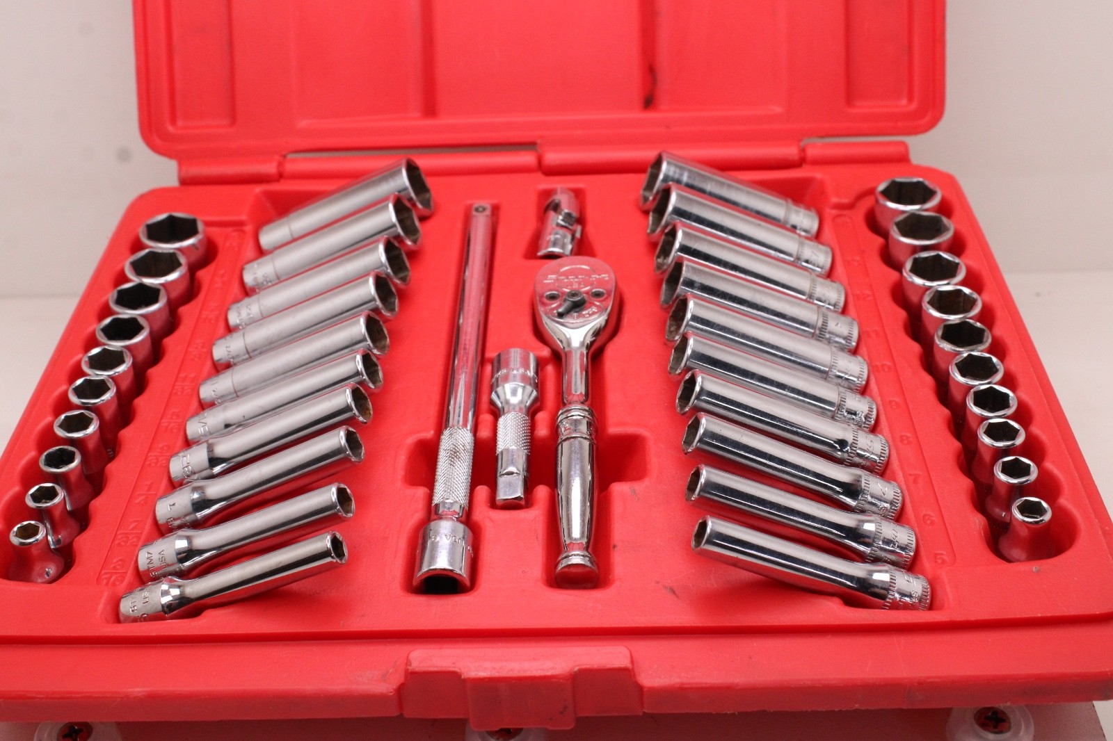 Snap-on 144TMPB 44 Piece 1/4″ Drive 6-Point Metric/ SAE General Service Set USA
