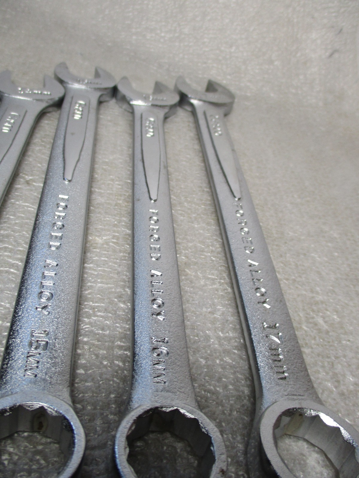 Easco Complete 11 Pc Metric Wrench Set w/Original Yellow Pouch 8-17mm Excellent