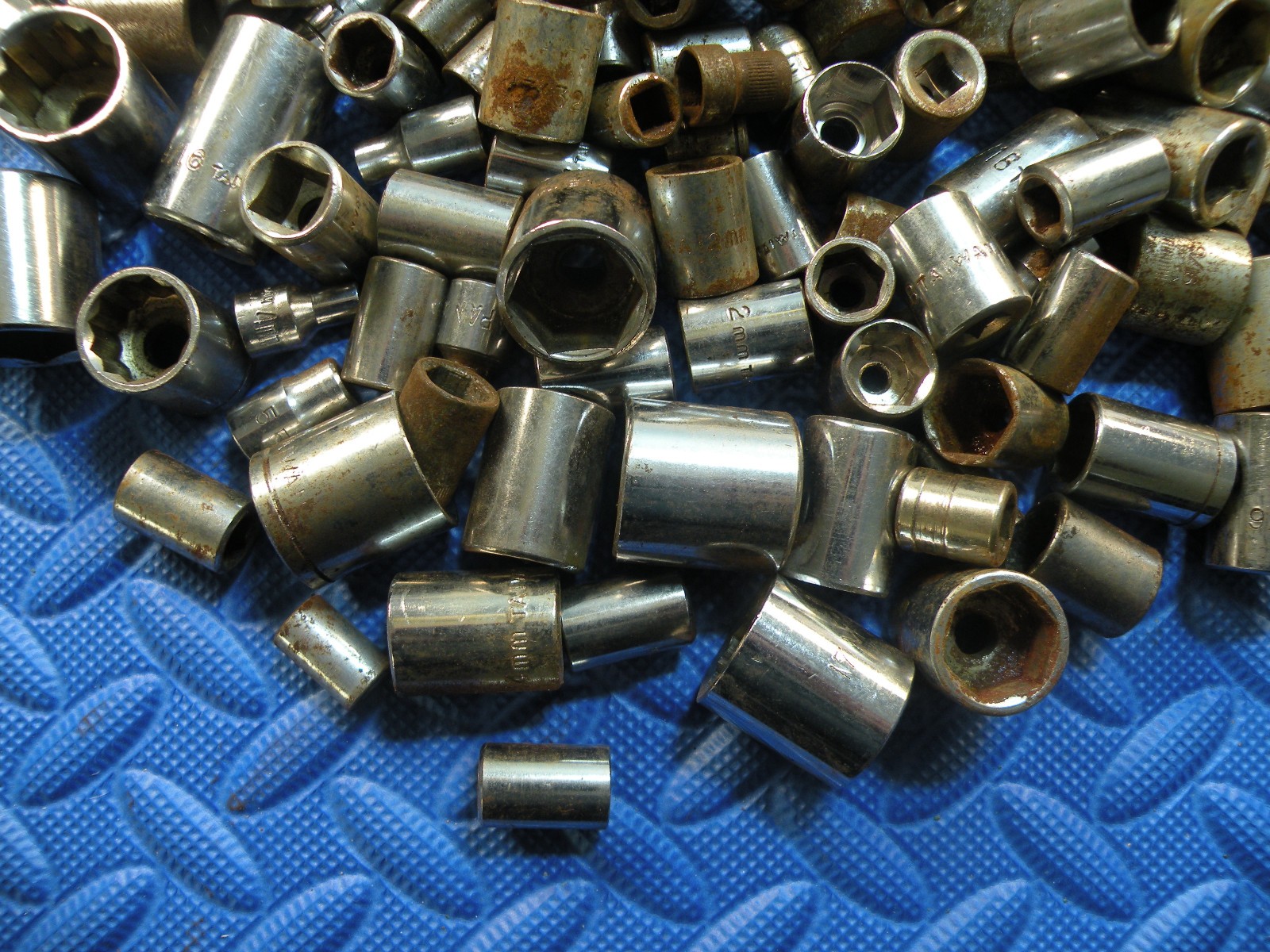 VTG | Lot of 10 LBs Various Sockets of Various Brands – Taiwan, Japan and more!