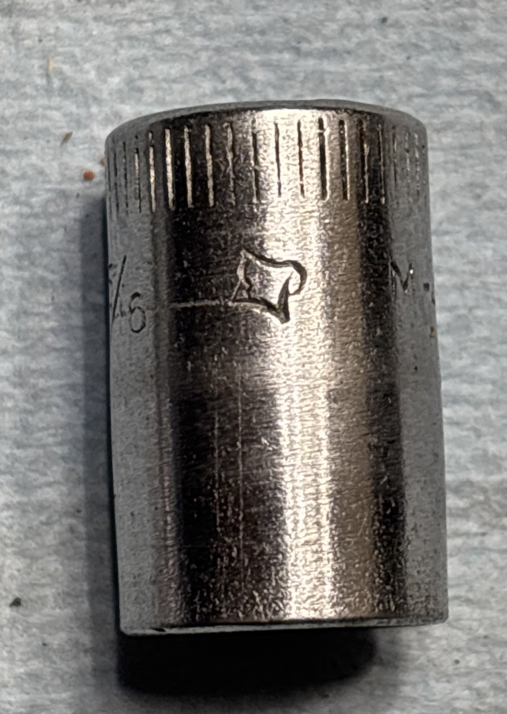 Vintage M-410 Snap-on 9/32 drive Midget socket 8 Point 5/16″ – 1933 date marking