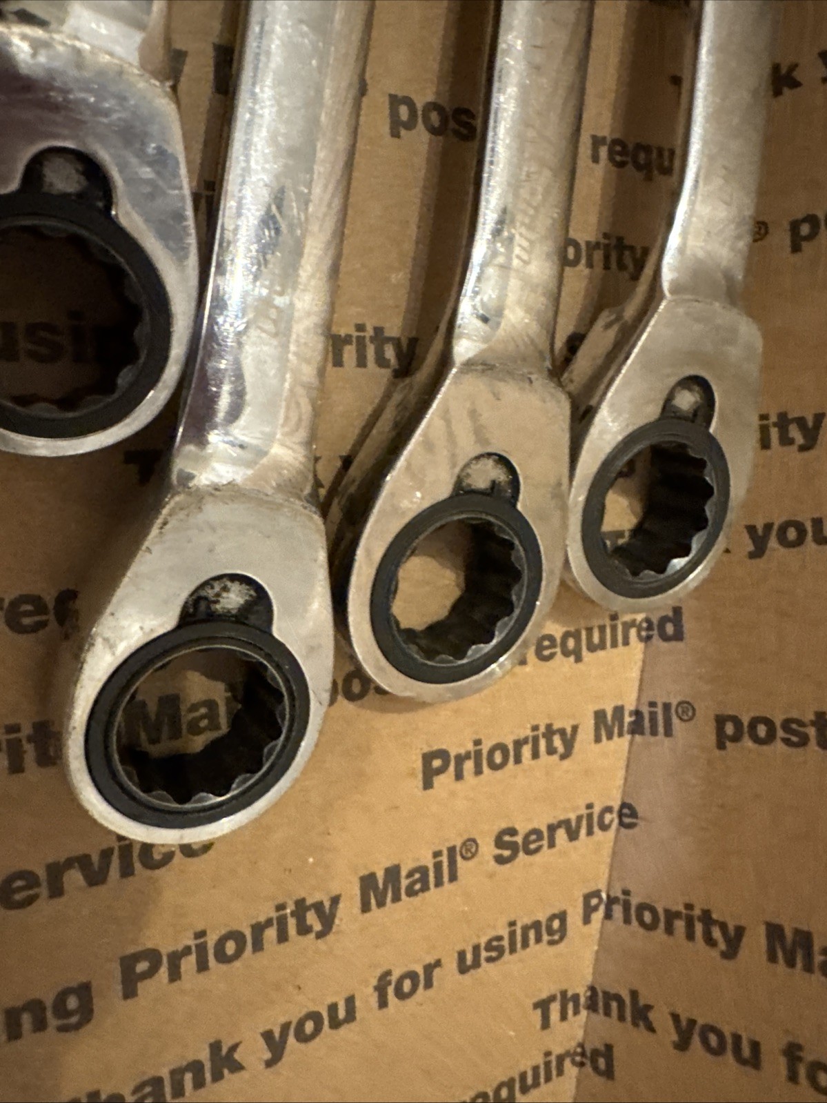 Blue Point 12 Pc Metric Reversible Ratcheting Wrench Set 8-19mm BOERM712