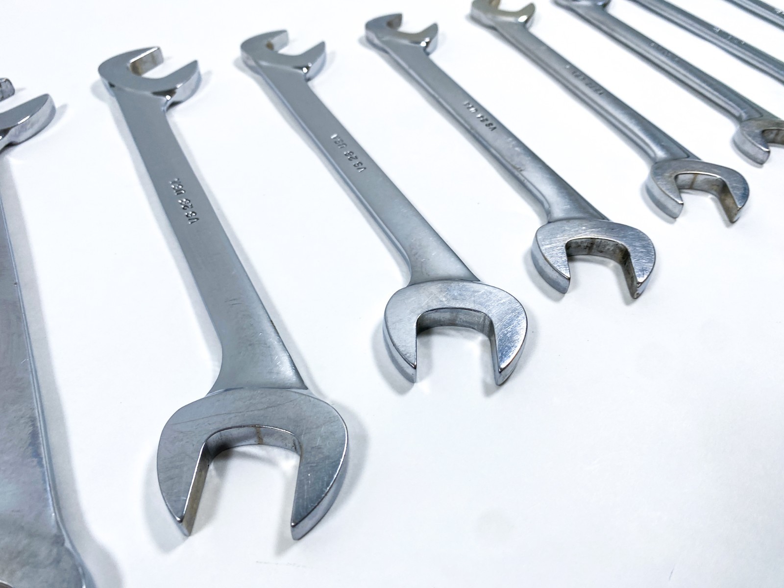 SNAP ON TOOLS USA 13-PIECE SAE 4 Way Open End Angle Wrench Set 3/8″ – 1-1/8″