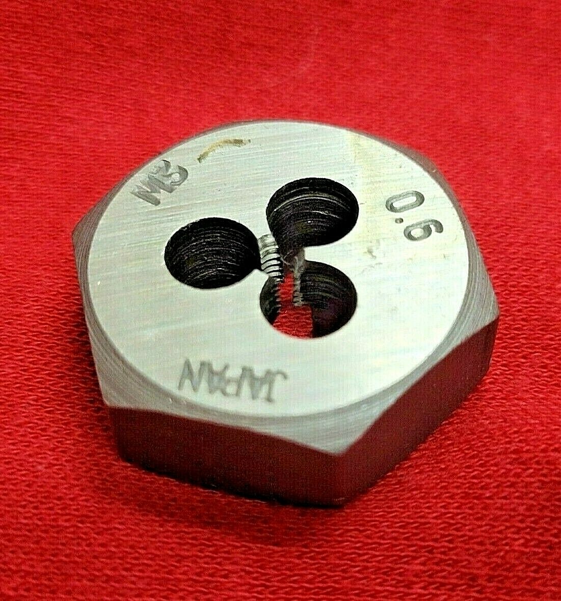 M3 X 0.60 Metric 1″ Hex Die 3MM Carbon Steel Alfa MHD71011