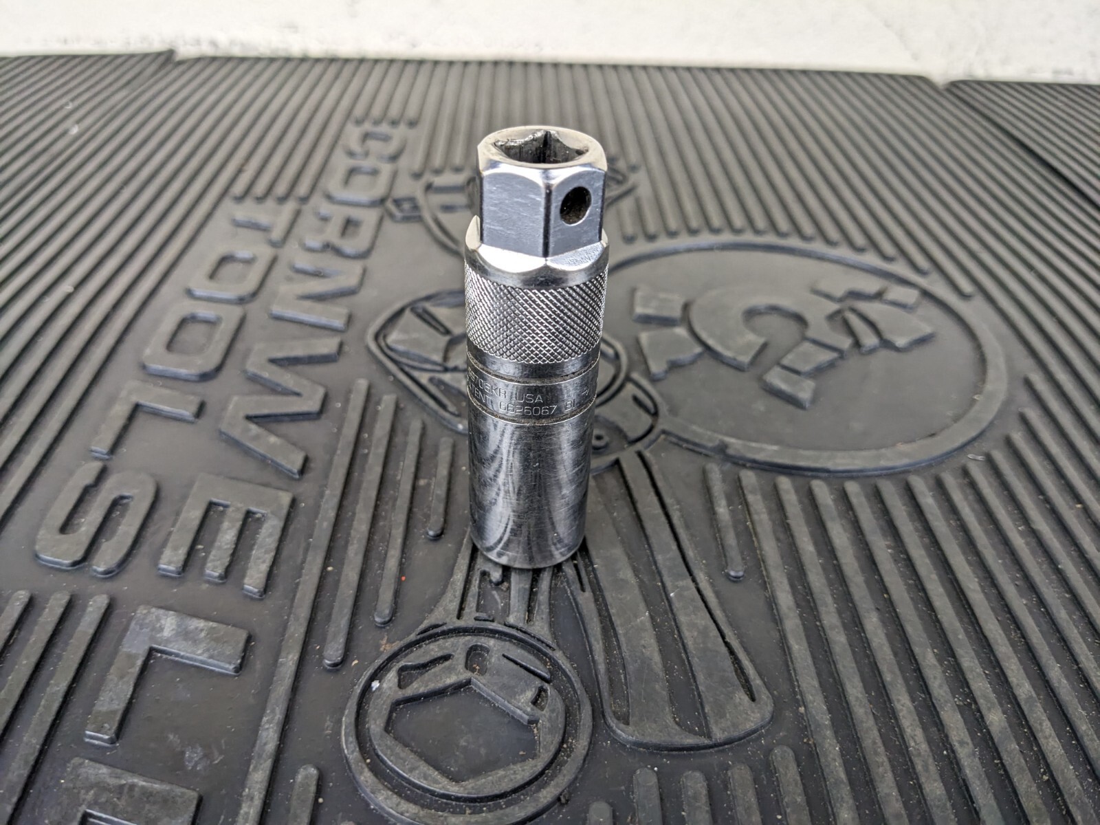 #bh110 Snap On Tools 3/8″ Drive 5/8″ Retention Spark Plug Socket S9706KR