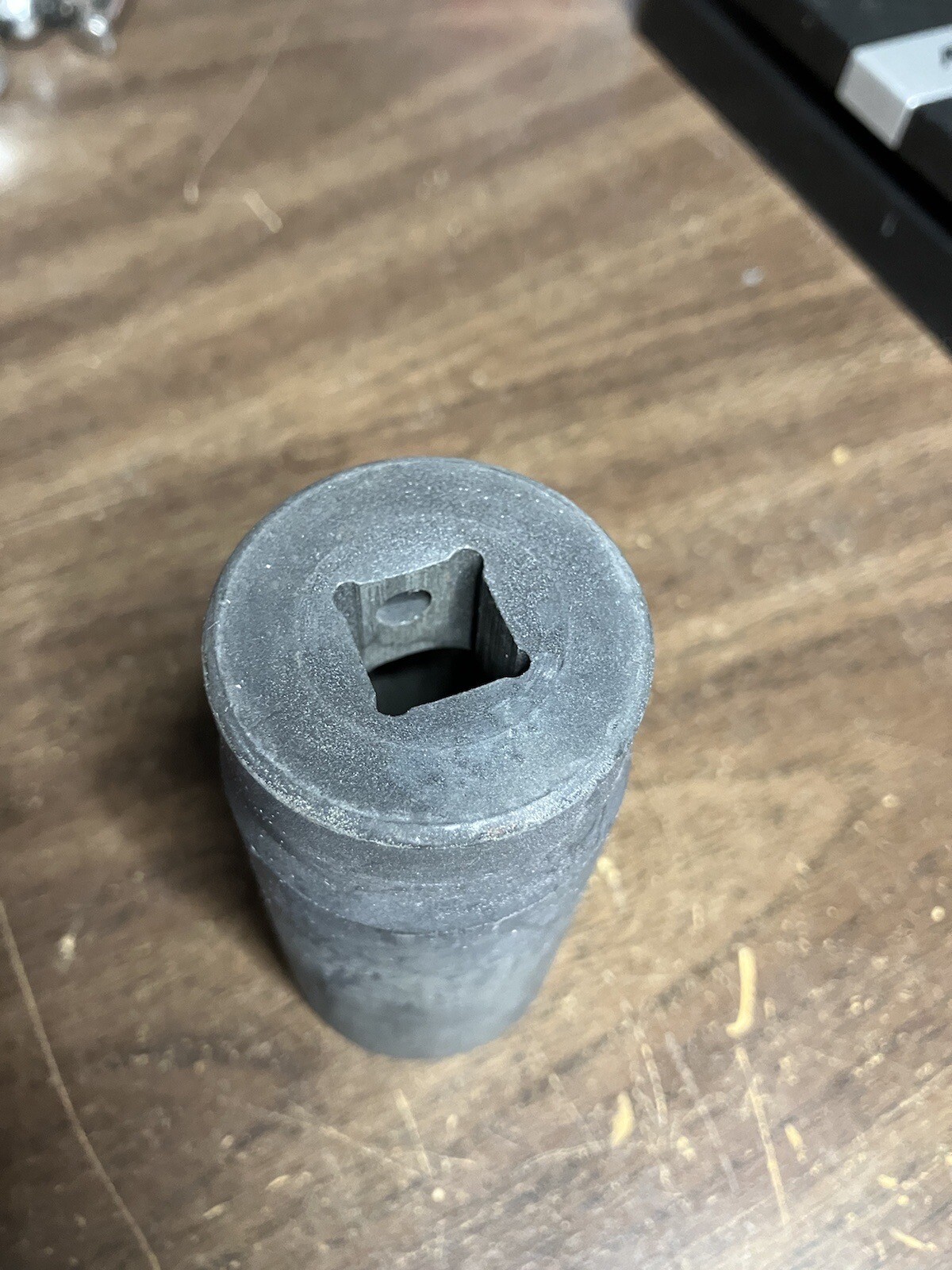 Performance Tool W80548 1/2″ Drive 29 mm 6 Point Axle Nut Socket