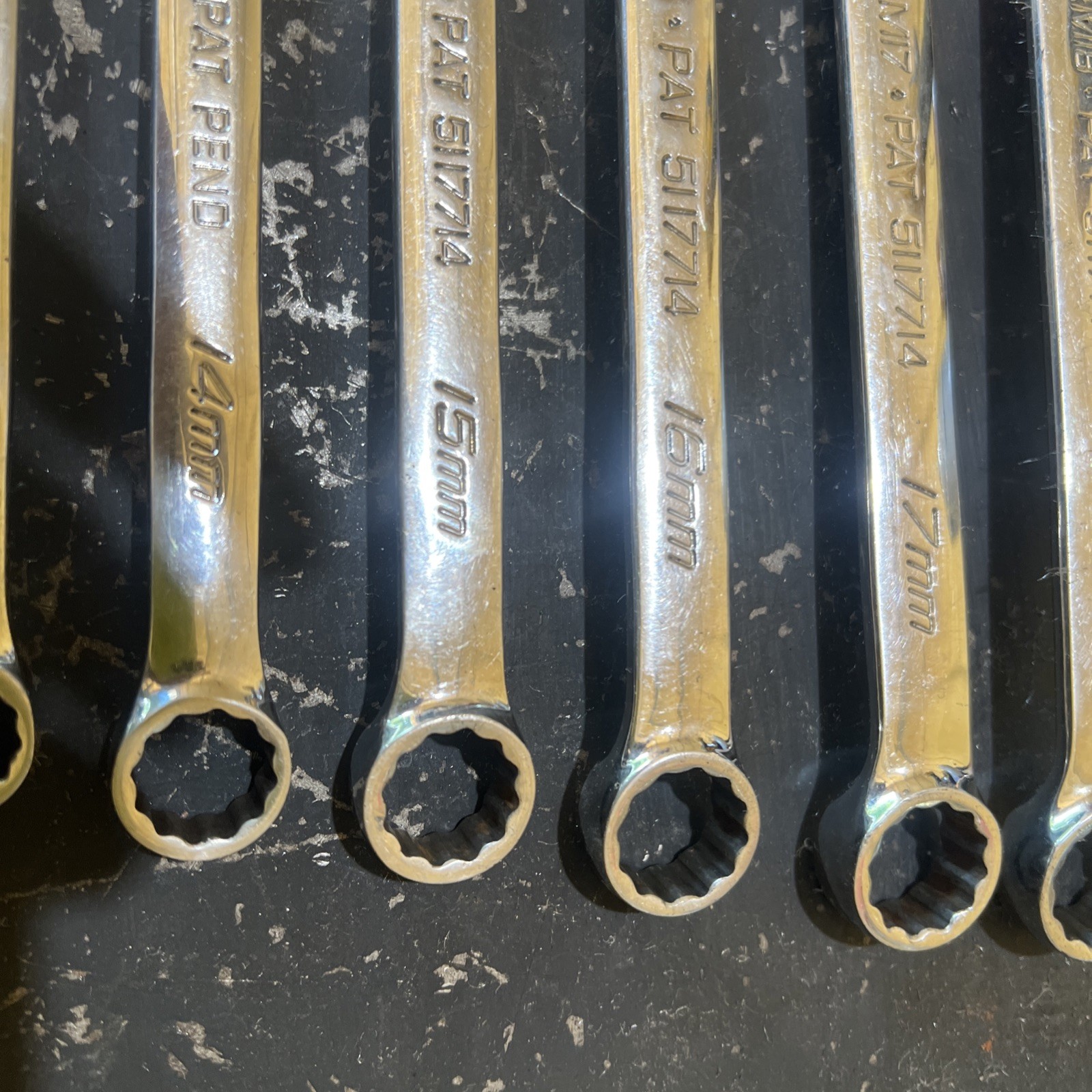 Snap-on 10pc 12pt Metric Flank Drive Plus Combination Wrench Set SOEXM710