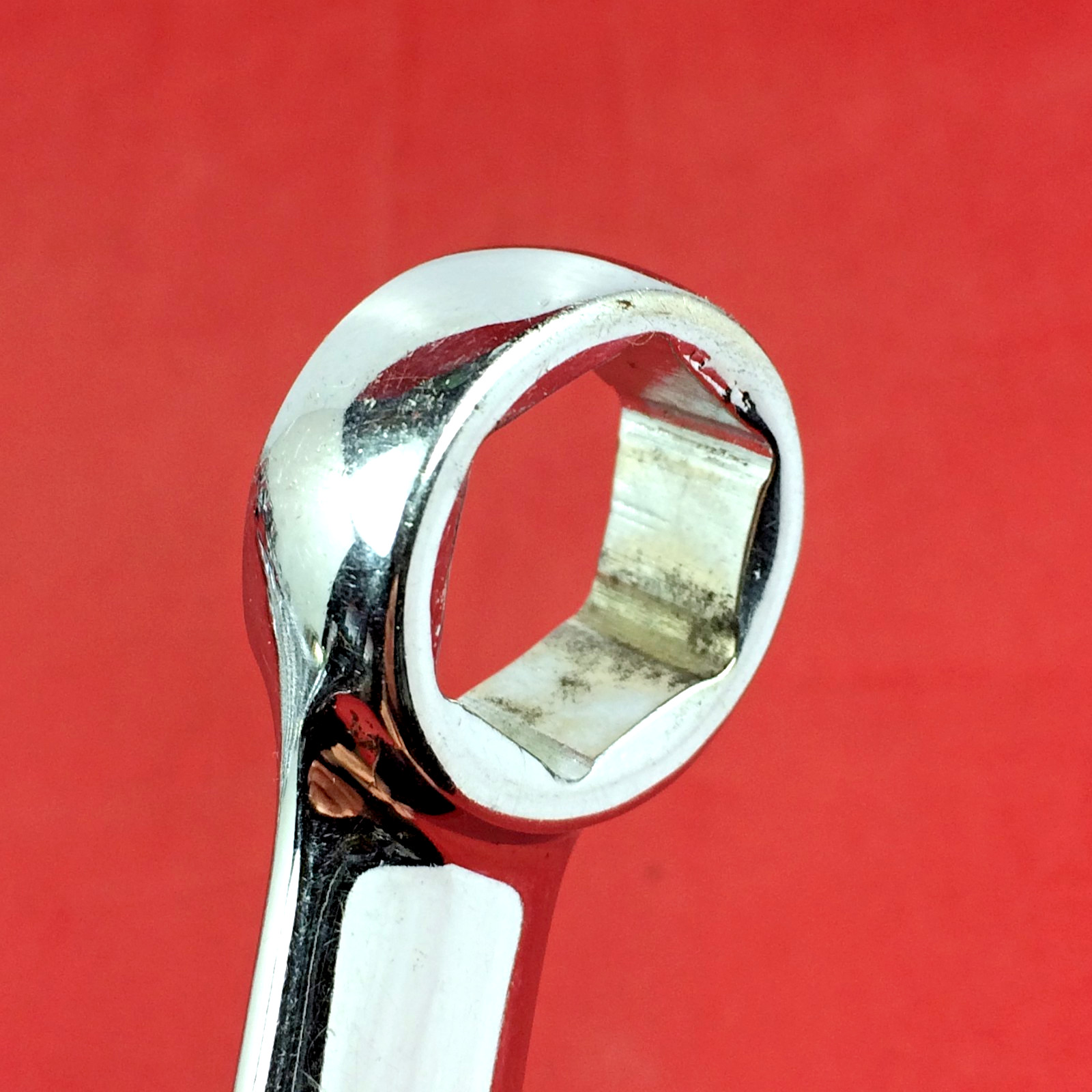 Snap-on 18mm OSHM180A Metric 6-point Combination Wrench 1991