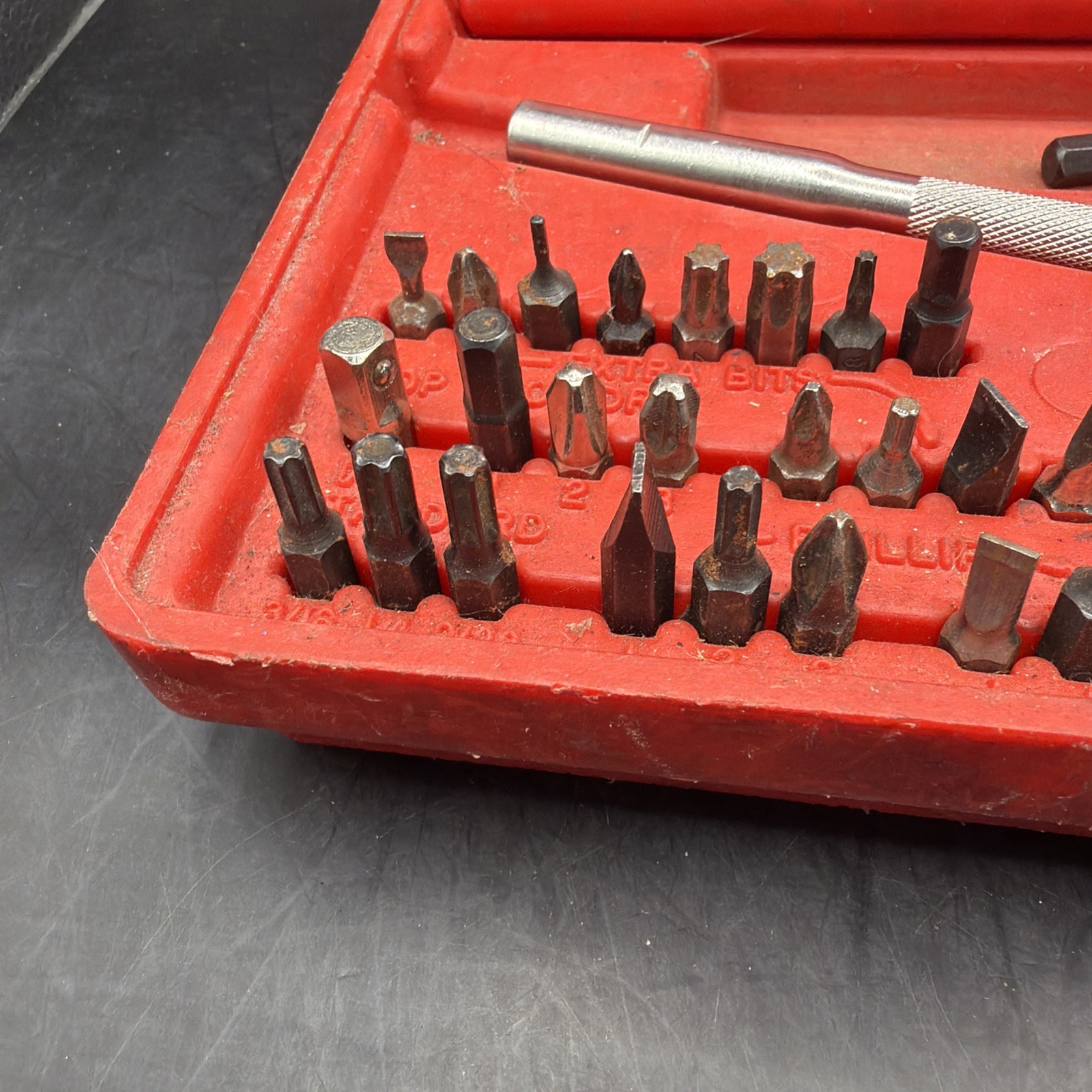 Snap On Tools Ratcheting Screwdriver Set Red Dale Earnhardt Bits & Case SSDMR220