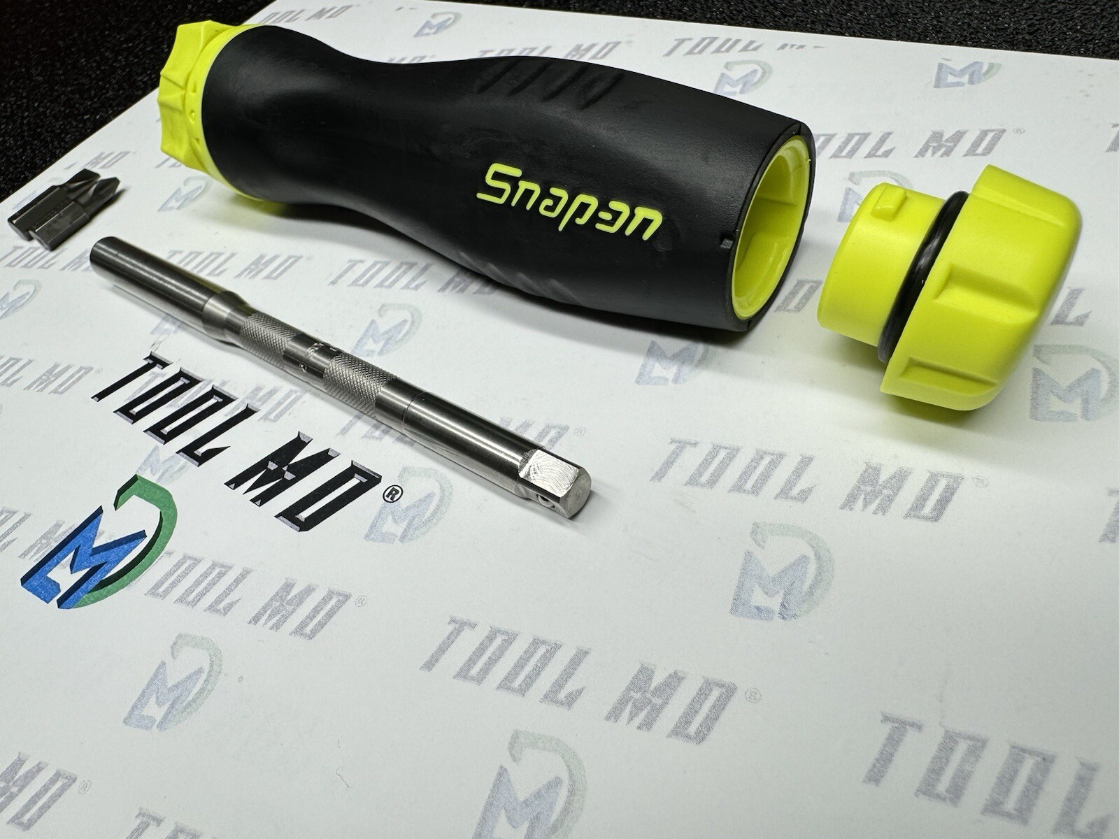 Snap-on Tools HI VIZ YELLOW Soft Grip Ratcheting Screwdriver w/Bits SGDMRC44BHV