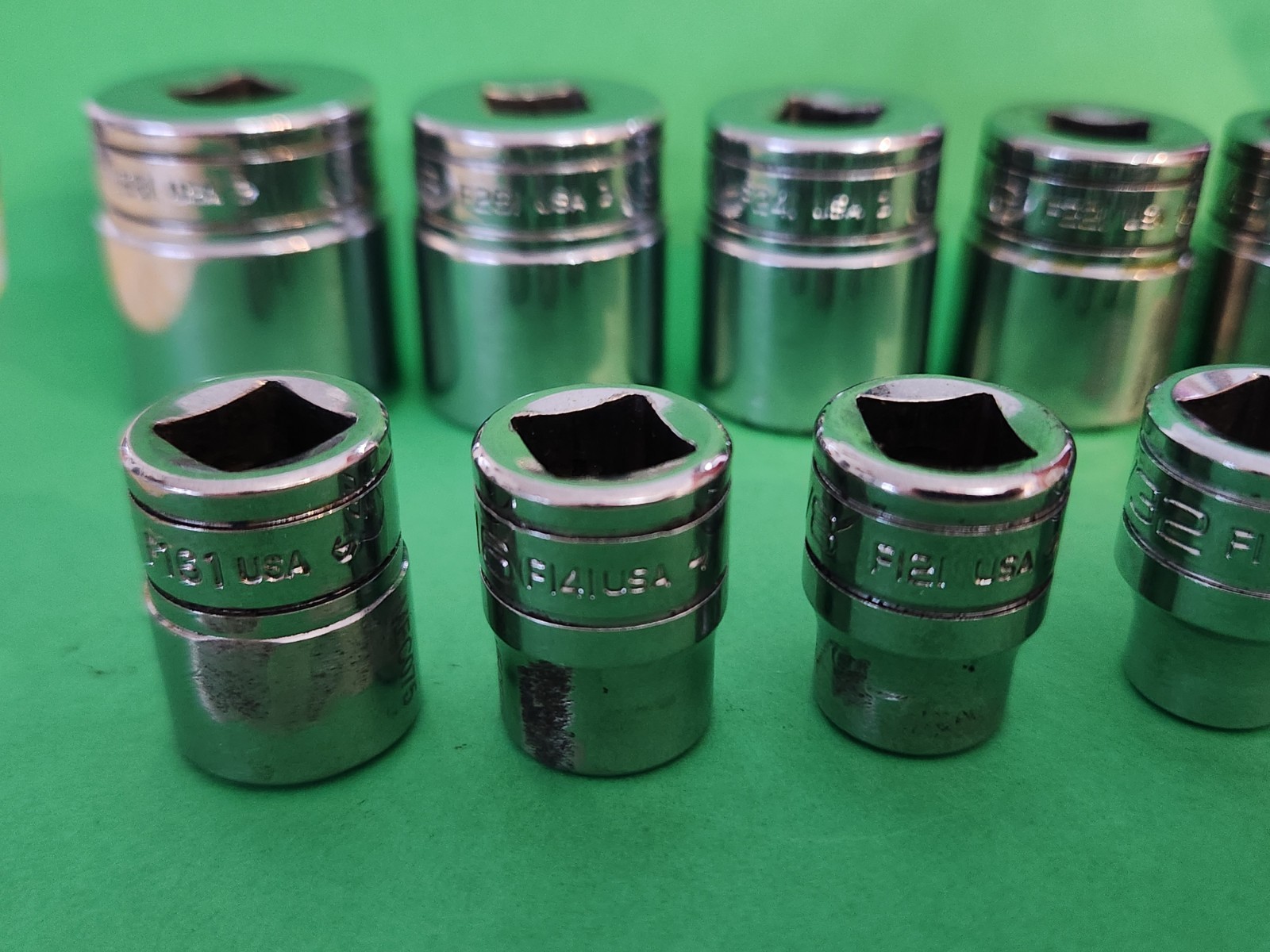 12pc. Snap On 211FY 3/8″ Dr. 12 Pt. Shallow SAE Socket Set 1/4″-7/8″