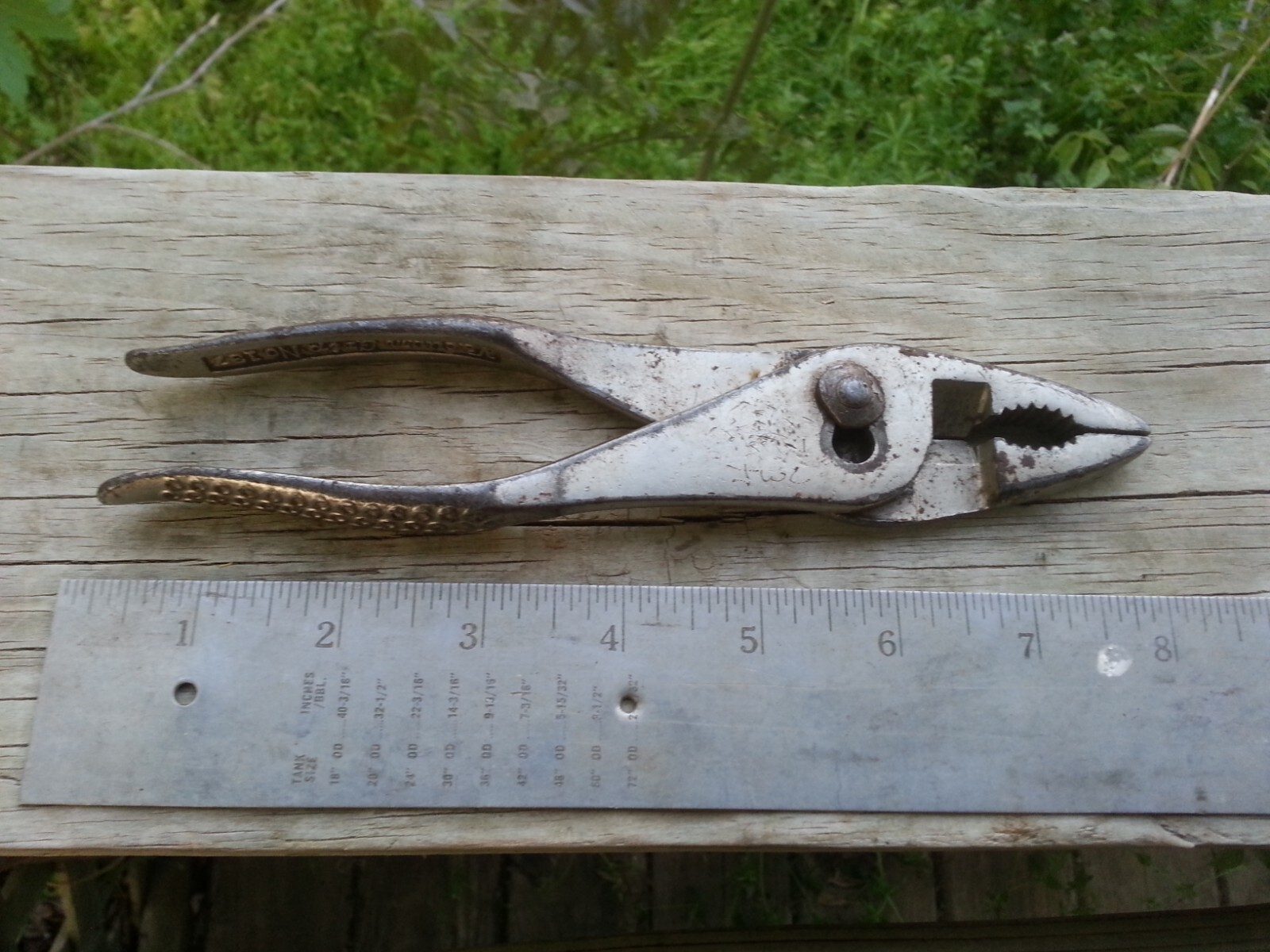 VINTAGE SNAP-ON Vacuum Grip No. 137 Slip Joint Cutting Pliers