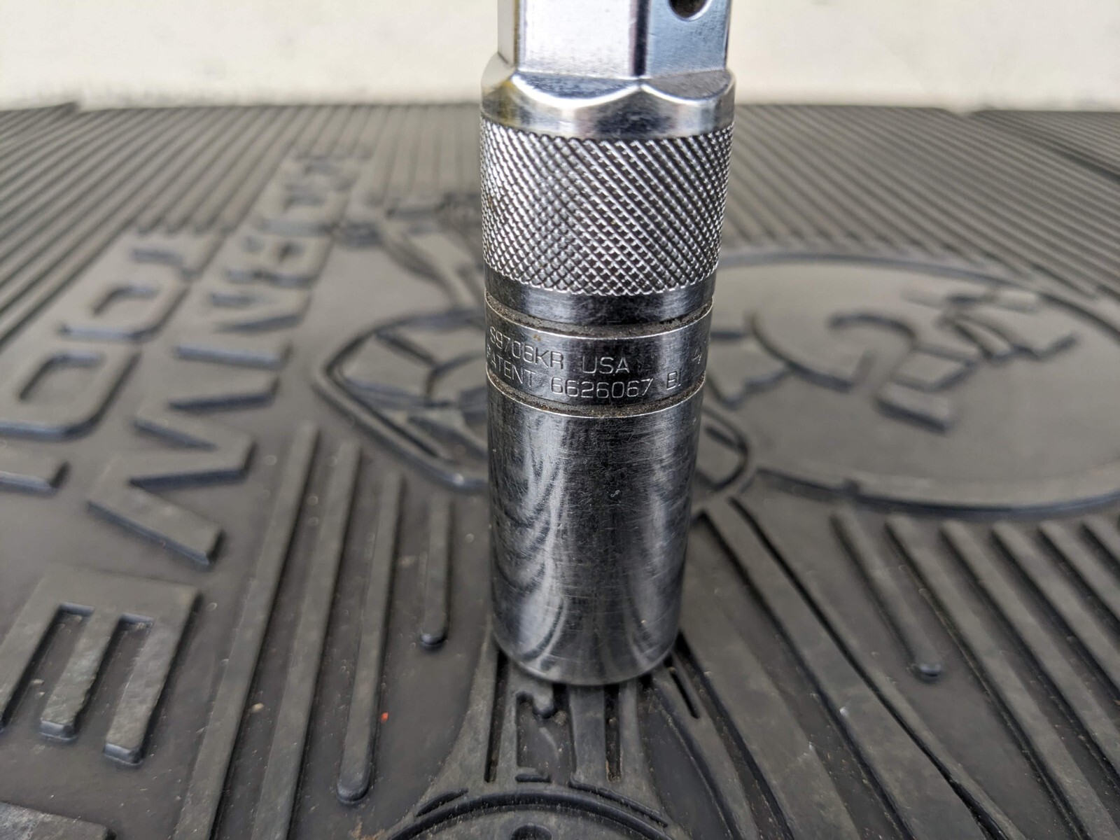 #bh110 Snap On Tools 3/8″ Drive 5/8″ Retention Spark Plug Socket S9706KR