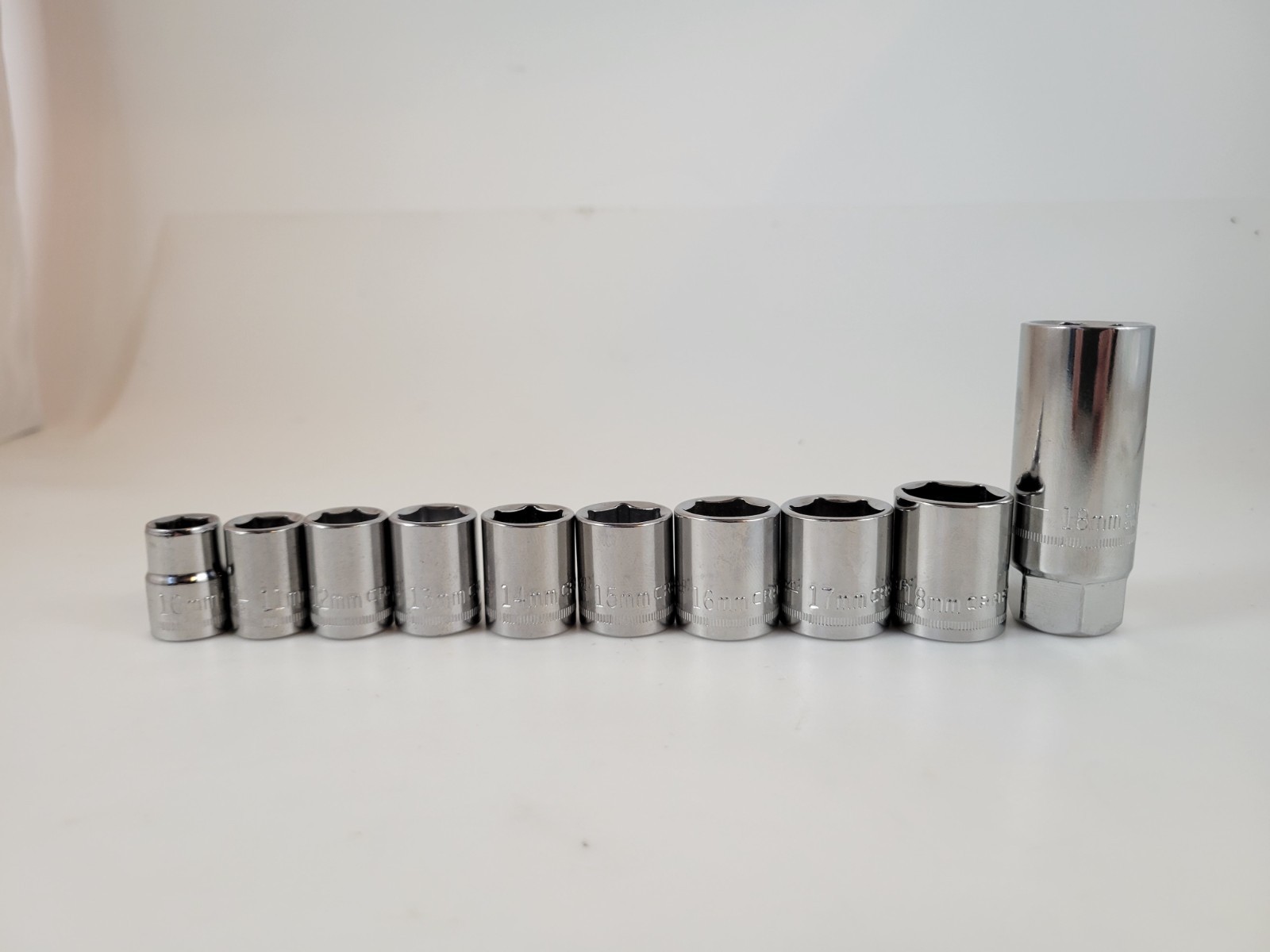 Craftsman S-AF 3/8 Dr. Metric 10 Sockets 10,11,12,13,14,15,16,17,18mm – 6 point