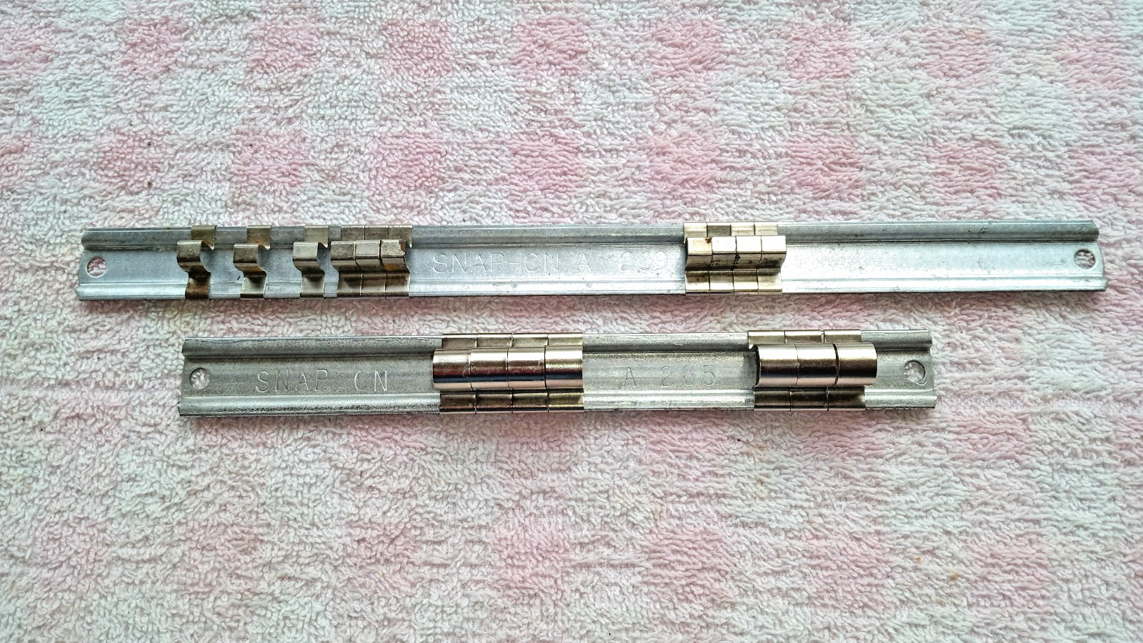 SNAP-ON SOCKET RAIL PAIR 7 10″ A265 A269 W CLIPS GOOD COND organizer shop garage