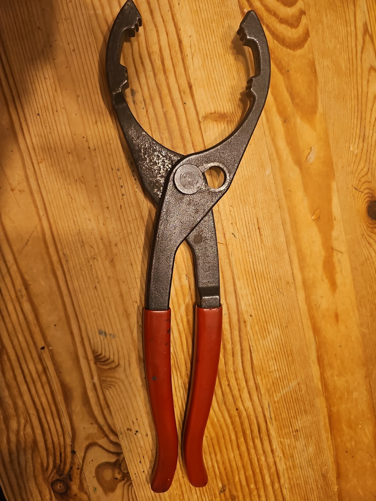 Red 12″ Adjustable Oil Filter Pliers with Non-Slip Handles