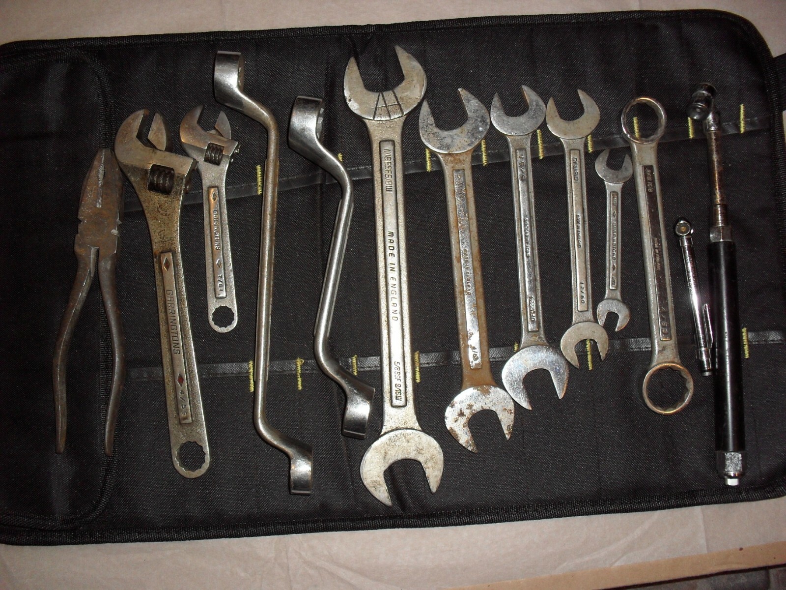 GARRINGTONS RED DIAMOND CLASSIC CAR TOOL KIT ROLLS-VINTAGE TOOLS KIT ROLL