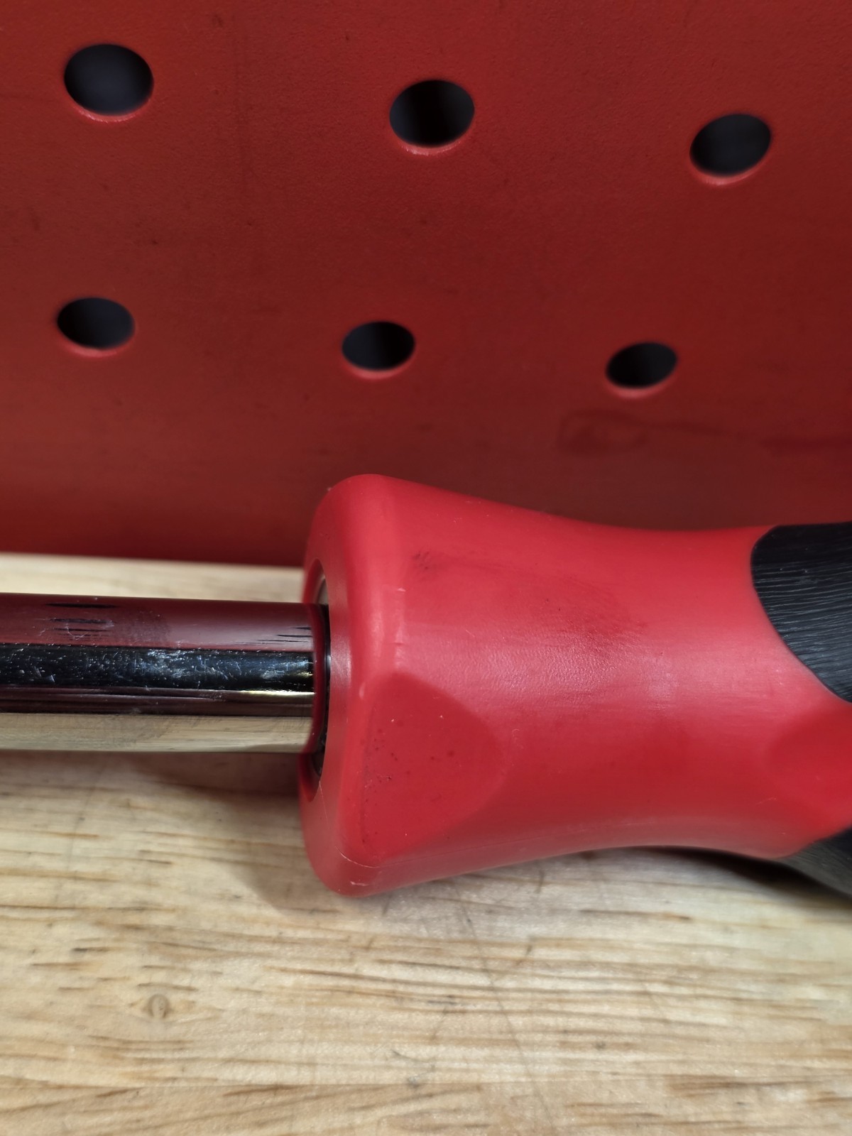 Snap-on Tools SGF50B LIGHTLY USED RED 3/8″ Drive Soft Grip Standard Shank Driver
