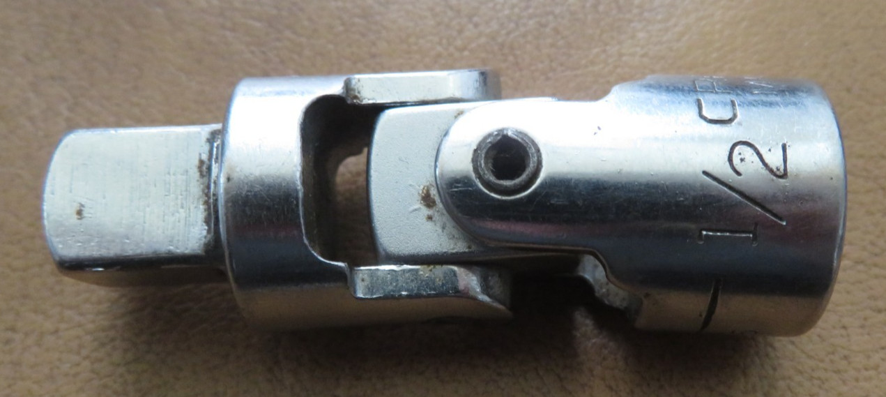 Craftsman 1/2″ Drive -V- Series 4425 Universal Swivel Flex Adapter Chrome Socket