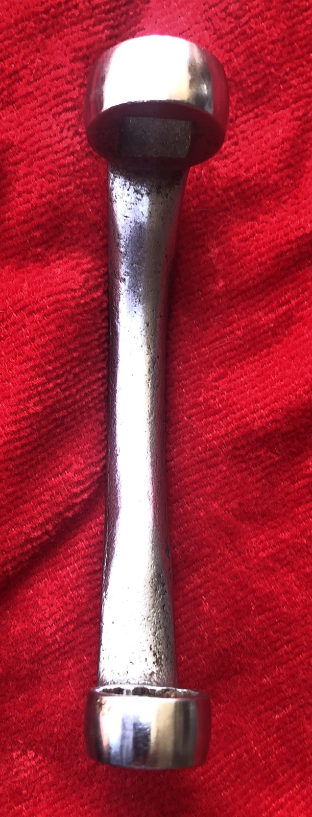Snap-On Tools No. S8681 Manifold Bolt Socket Wrench9/16 Inch 12 Point USA