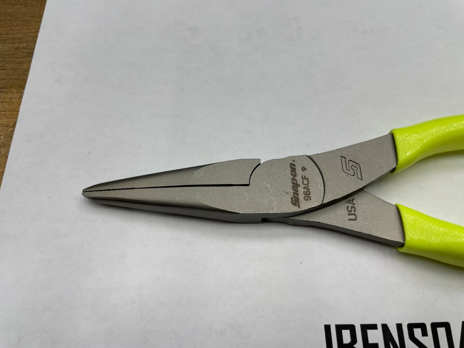 Snap-on Tools USA NEW HI-VIZ 8″ Soft Grip Needle Nose Pliers 96ACFHV