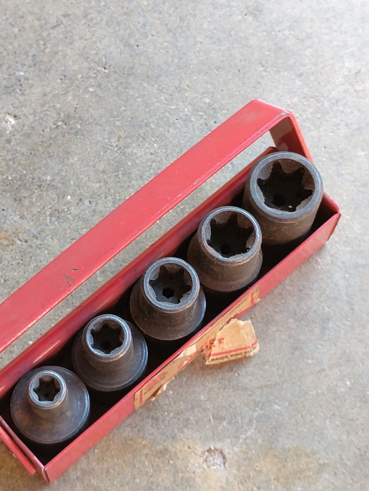 MATCO 3/8 DR Inverted TORX IMPACT Socket Set External Star Storage Tray SBXR5T