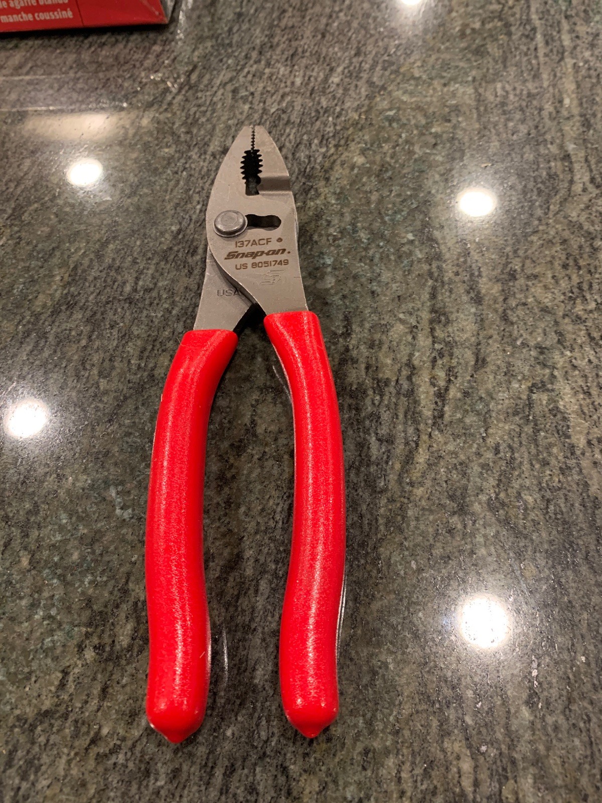 Snap On 137acf 8″ heavy duty talon grip combination slip joint pliers red
