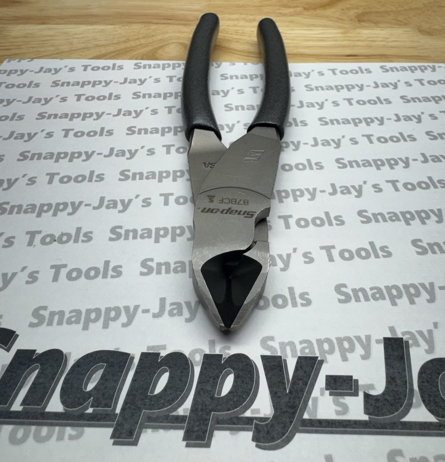 Snap-on Tools USA NEW DARK TITANIUM Soft Grip 7″ Diagonal Cutter Pliers 87BCFDT