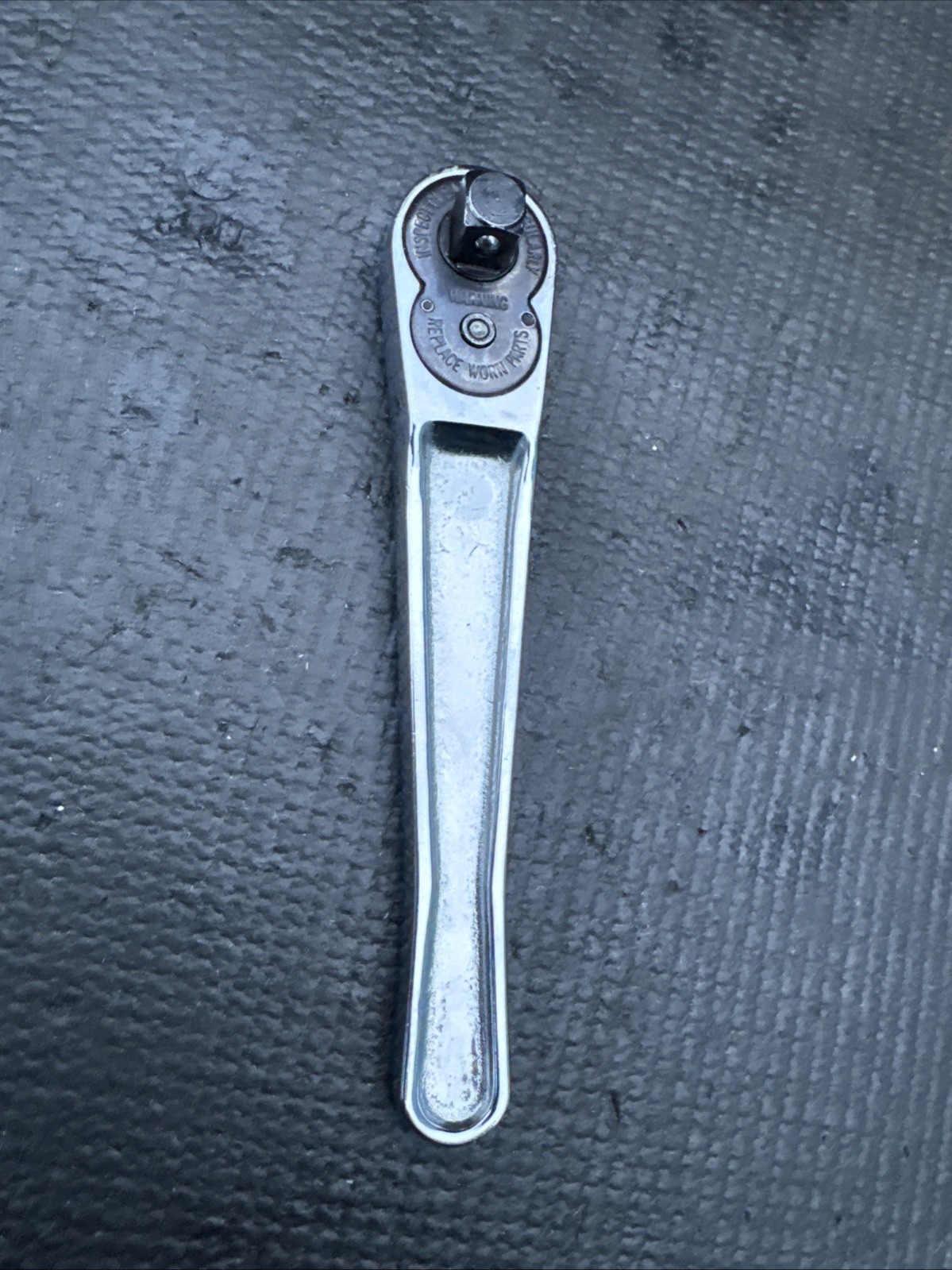 Snap-On Tools USA FN720A Polish Chrome Ratchet 3/8″ Drive – Short Handle 6″ Long