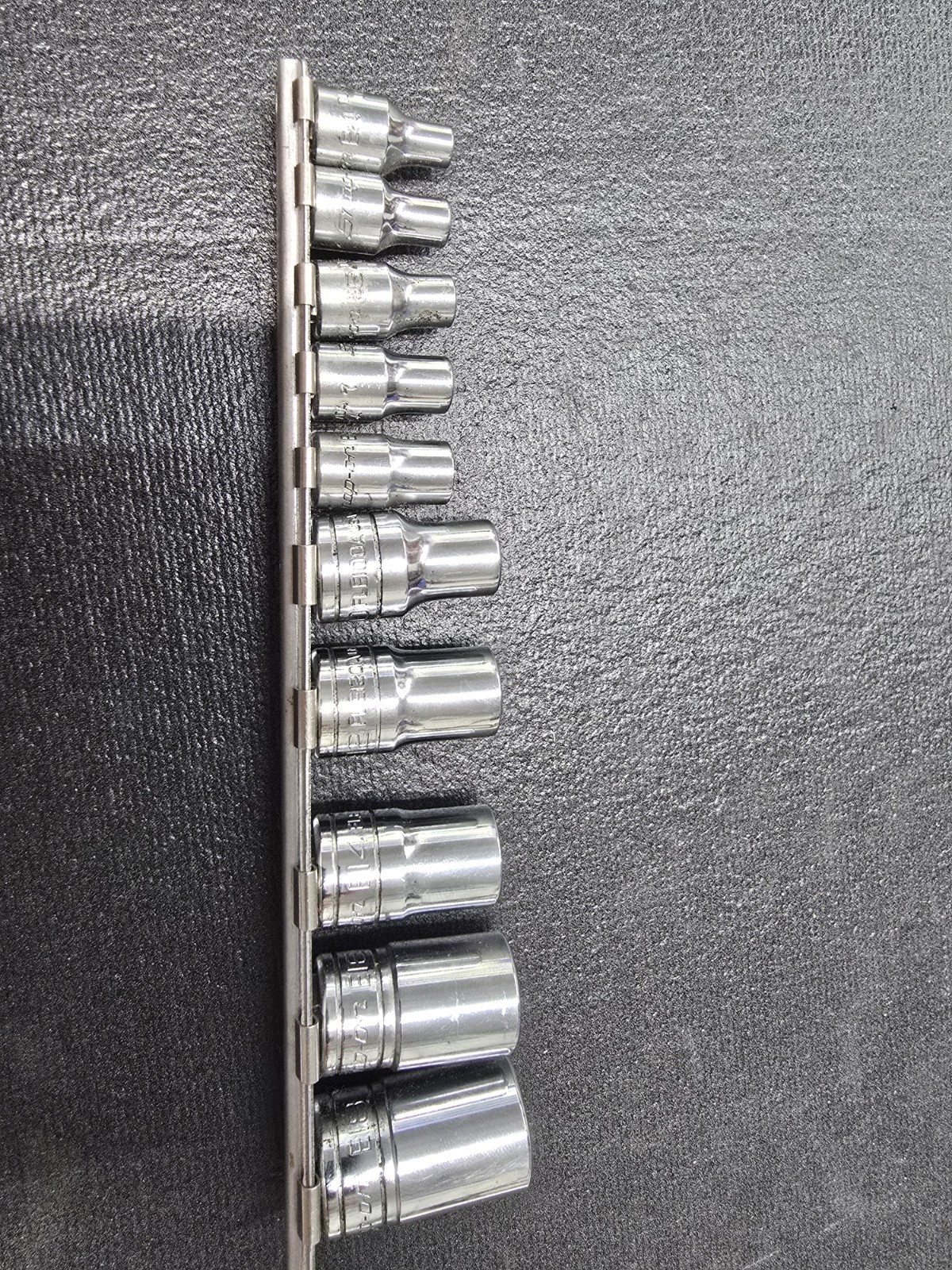 10 Peice 3/8 drive Torx Snap On Socket Set E4-E18