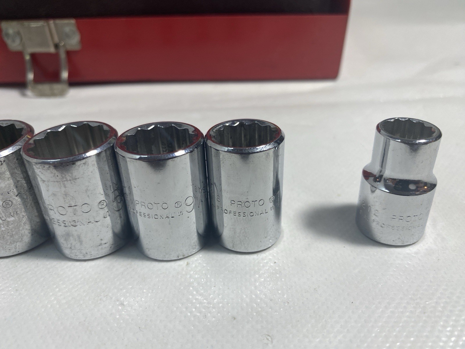 Vintage Proto Ratchet J52130 3/8 in Drive 12-Point Socket Set Missing 2 Pieces