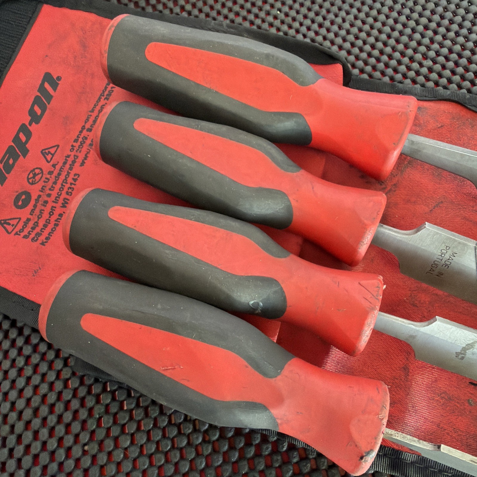 Snap On Tools Bastard Cut Mill File Set 4pc Red Soft Handle W/ Pouch SGH300A
