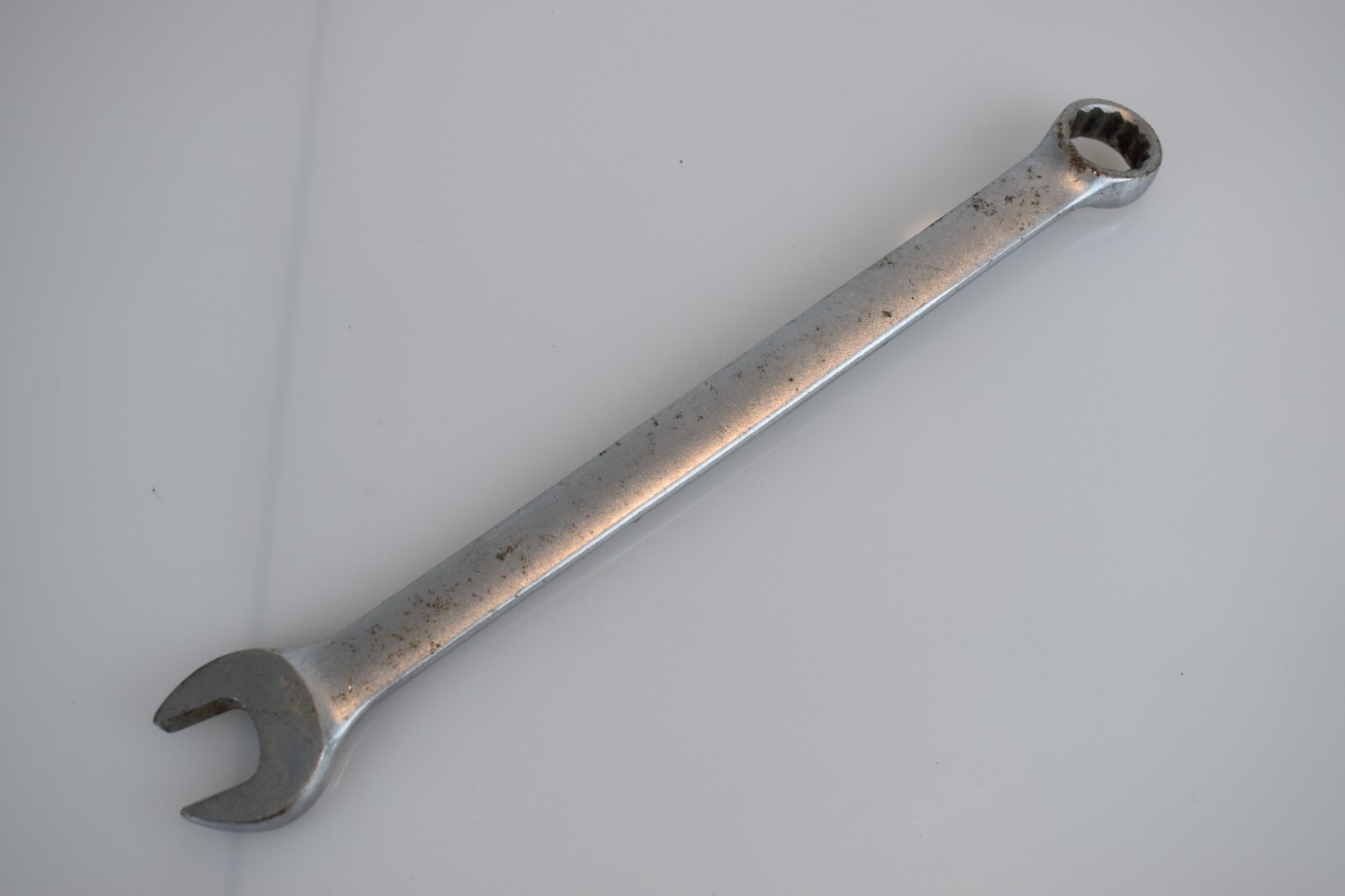 Blue Point Tools BLPCW1116 11/16″ SAE Combination Wrench 12 Point Brushed Chrome