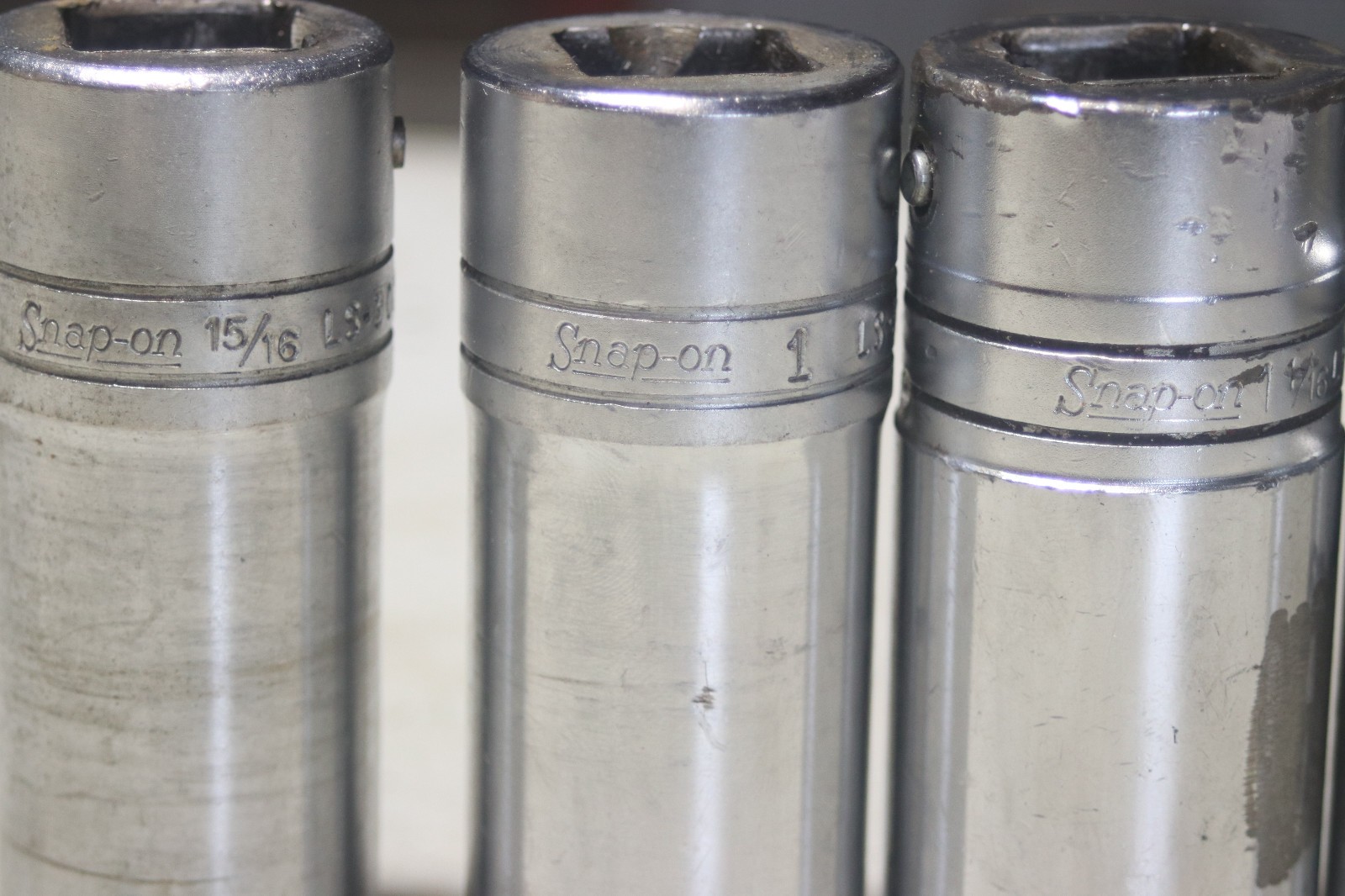 Lot of 5 Snap On 3/4 Inch Drive 6 Point Deep Sockets 15/16 – 1-1/4