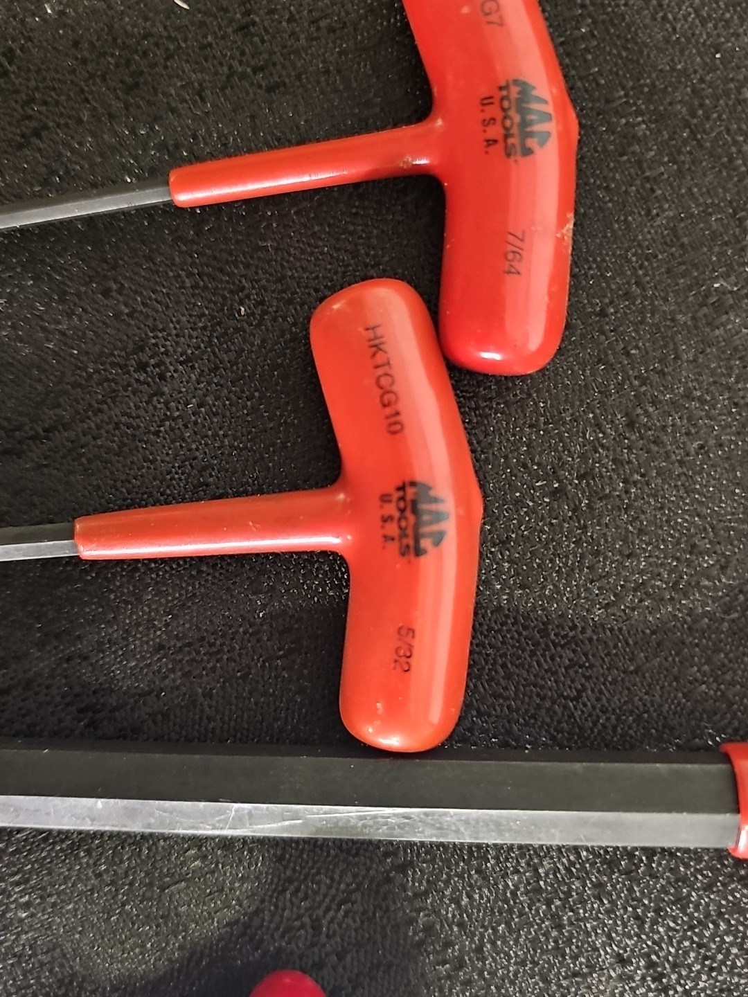 Mac Tools 9PC 3/32″ – 5/16″ SAE T-Handle Hex Allen Wrenchs SHKT10CGP Missing One