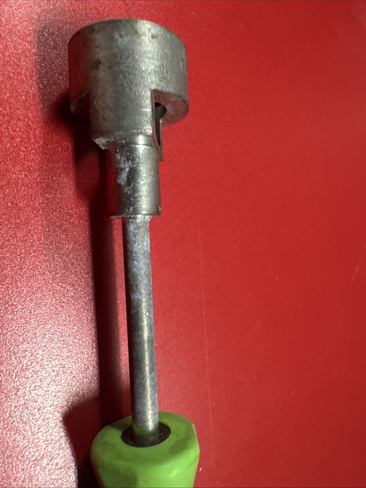Snap-on Tools USA NEW 3/4″ GREEN MAGNETIC 6in. Brake Retainer Spring Tool BST6G
