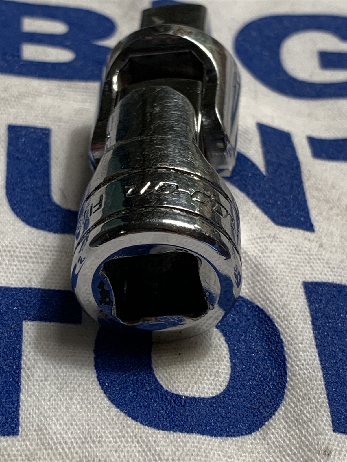 2000 Snap-on Tools USA 3/8″ Drive 2-1/16″ Friction Ball Universal Joint FU8A