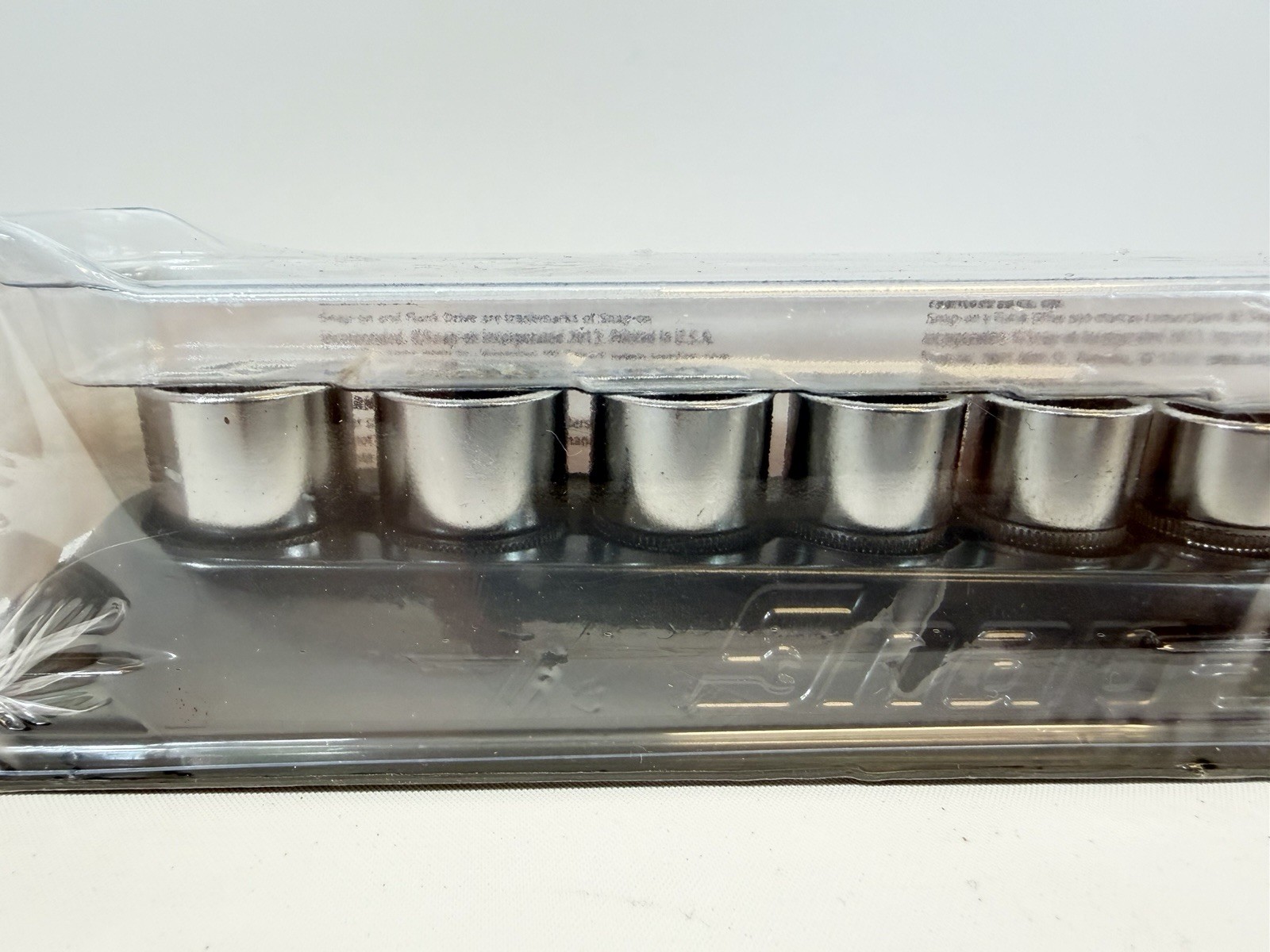 NEW Snap on 212FSMY 3/8″ drive 8 thru 19 mm 6-point Semi Deep Socket Set NEW