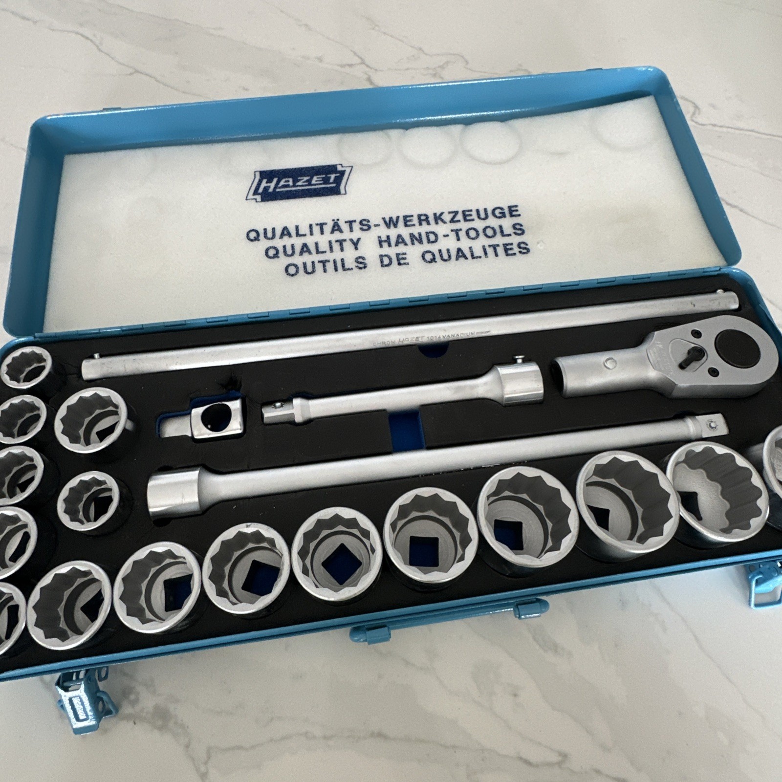 Hazet 1000AZ Socket Set 12 Pt SAE Socket 21 Pc. Set 3/4″ Drive W/ Metal Case New