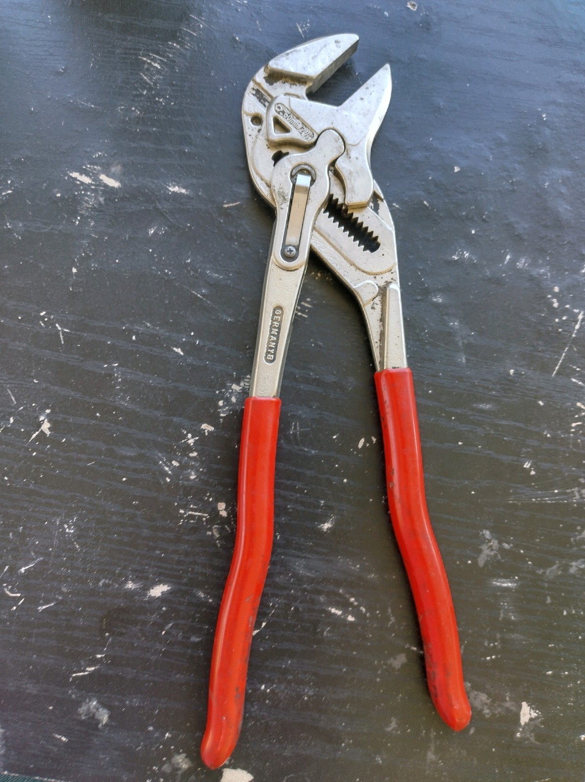SNAP-ON TOOLS ADJUSTABLE LOCKING JOINT PLIERS (ADP12)=12 INCH BLUE-POINT STAMPED