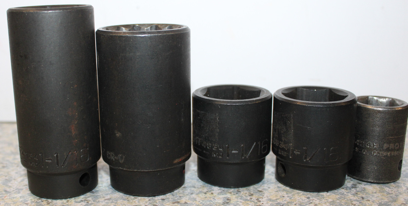 5- Wright x 3, Pittsburg & Proto Sockets – 1/2″ drive 6 & 12 Point
