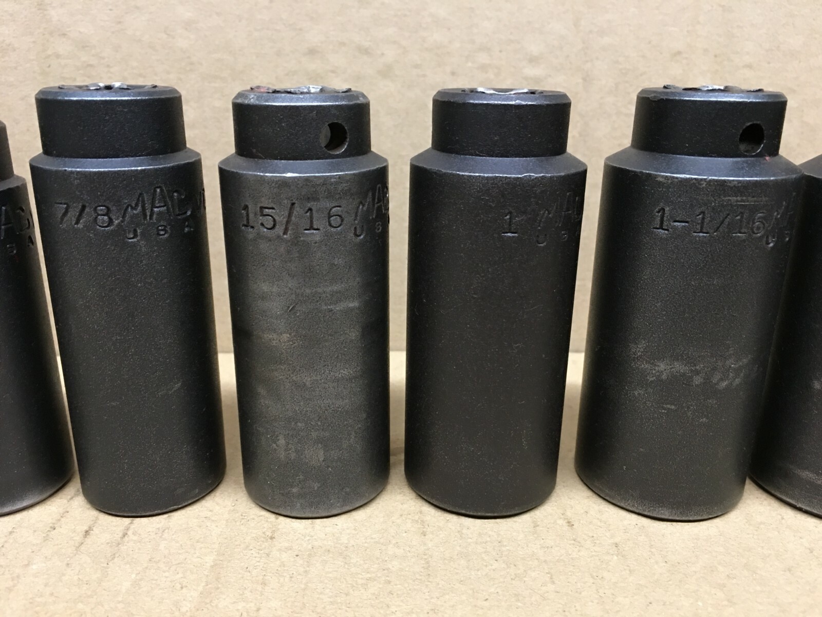 Mac Tools 13 pc SAE Deep Impact Socket Set -1/2″ Drive – 6 Point 7/16″ to 1-1/4″
