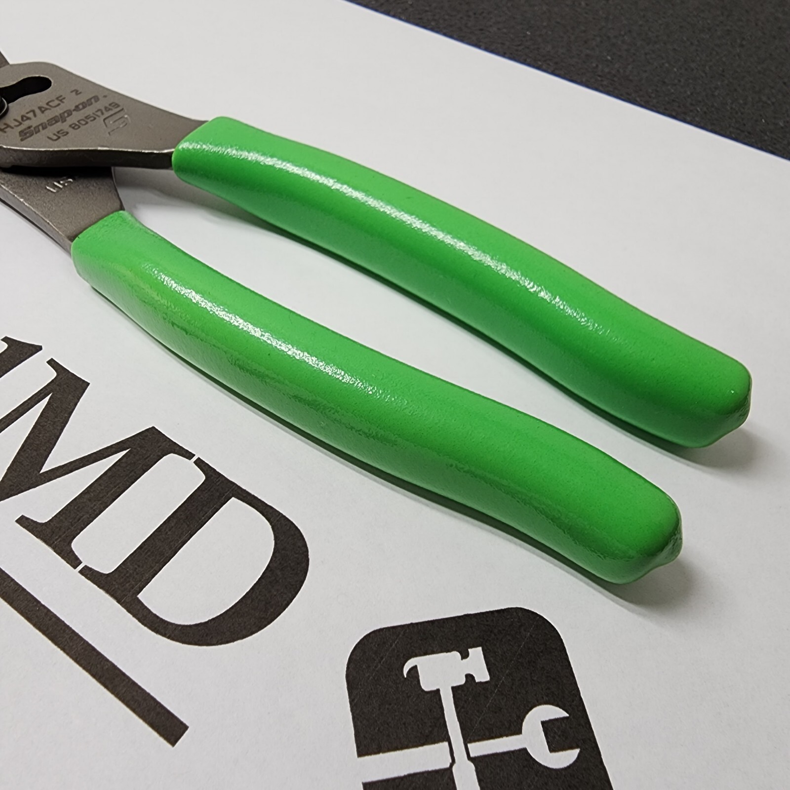 Snap-on Tools USA GREEN 8″ Talon Soft Grip FlankJaw Slip-Joint Pliers HJ47ACF