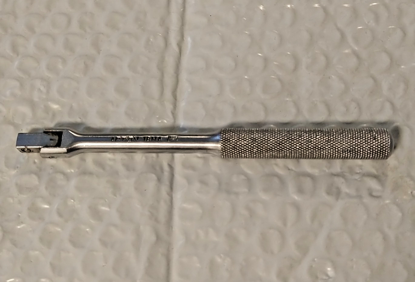ACTION TOOLS 18MA, 1/4″ DRIVE, BREAKER BAR, 5″ LONG *KNURLED*