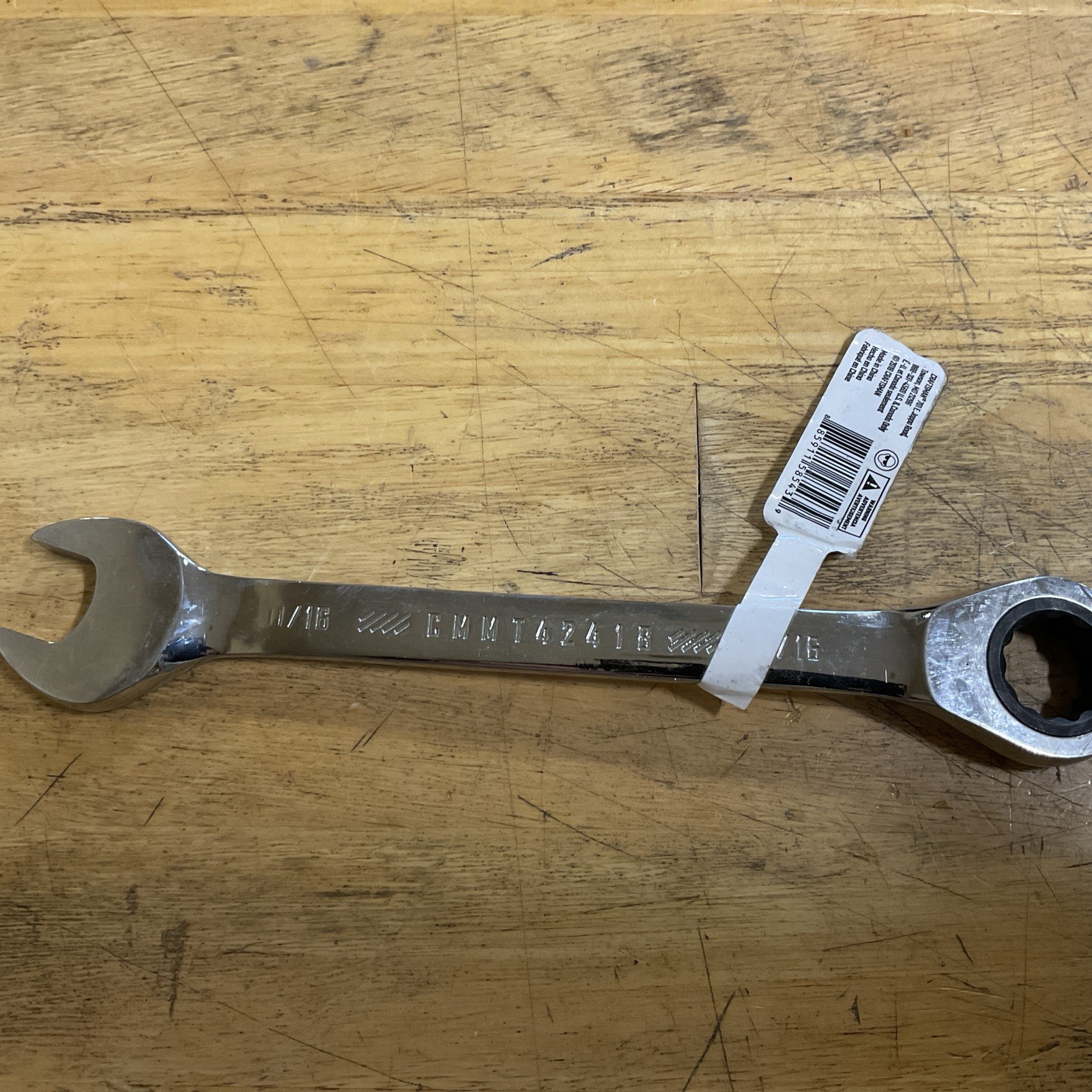 Craftsman 11/16-in Standard (SAE) Reversible Ratchet Wrench Cmmt 42418