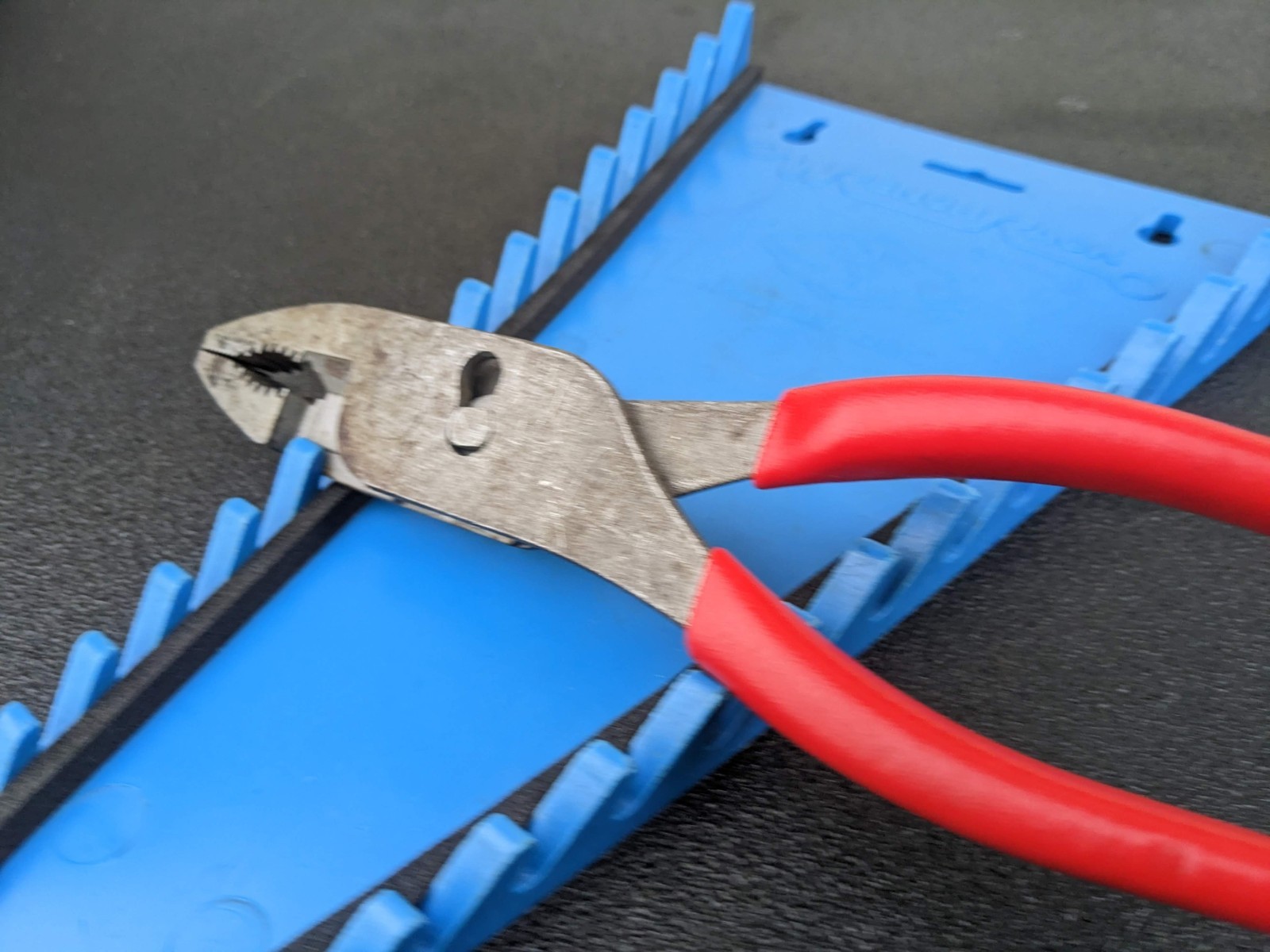 #bo643 Snap-on Tools HL138ACP8″ High Leverage Combination Pliers Cutters Red USA