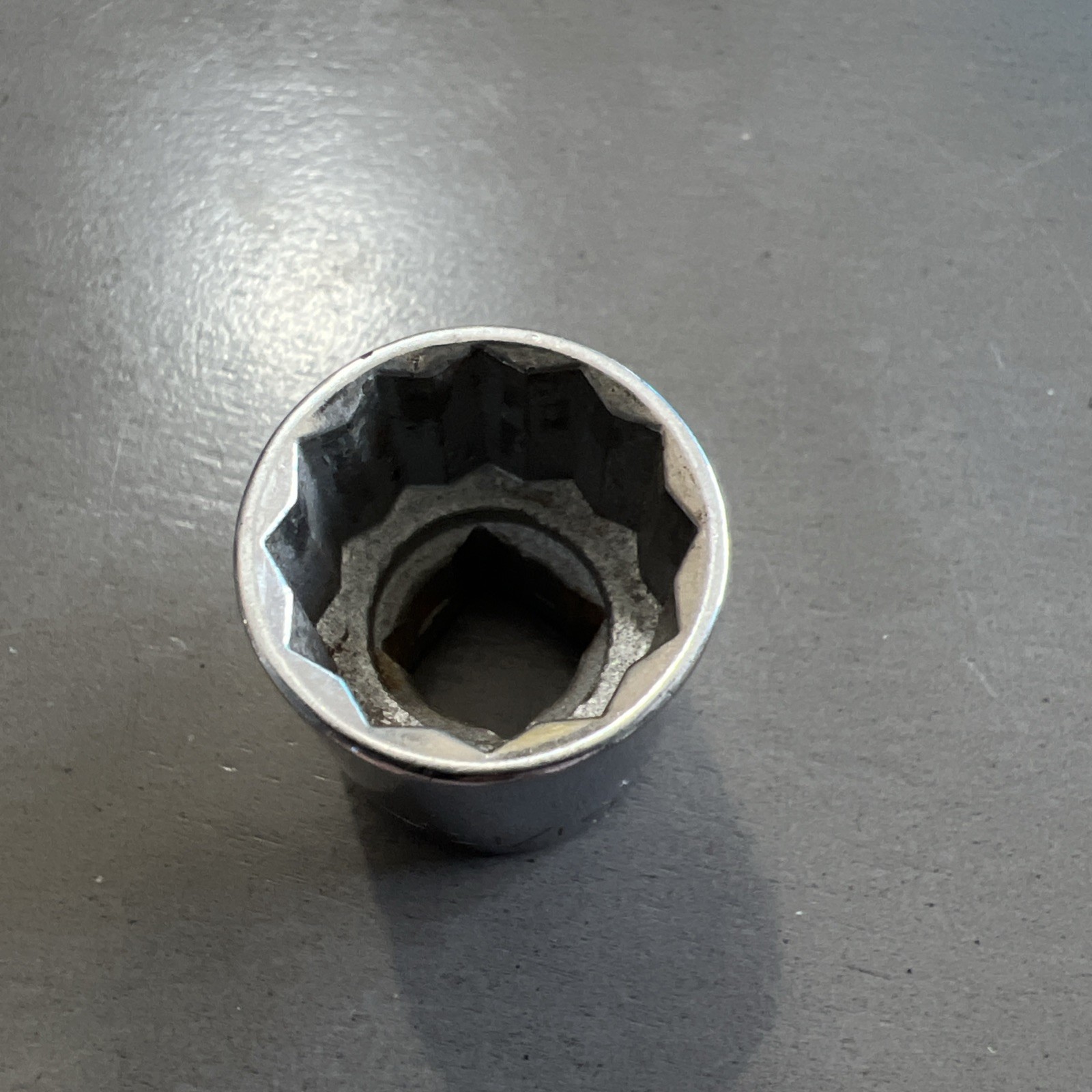 Craftsman -G- 11/16″ 12 Point Shallow Chrome Socket 3/8″ Drive 44336 USA