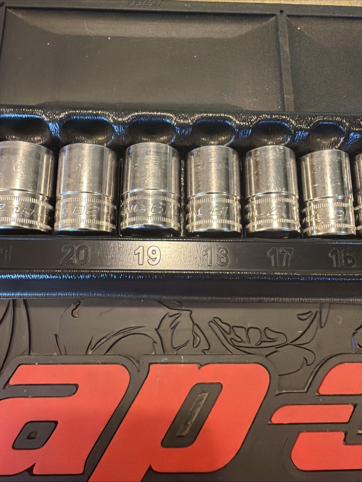 Snap-on 13pc 1/2″ Flank Drive Shallow Metric 6pt 12-24mm Socket Set MM