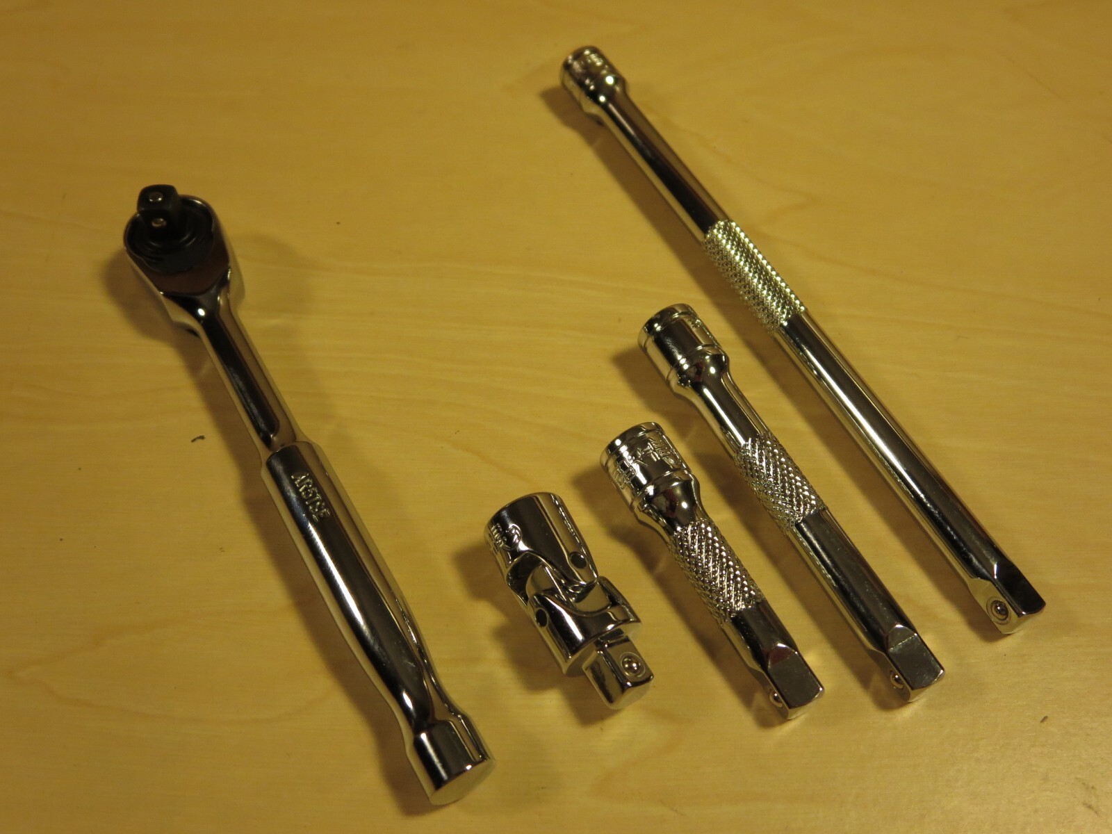 MATCO SILVER EAGLE 1/4″ DRIVE 5-PC Ratchet extensions and universal